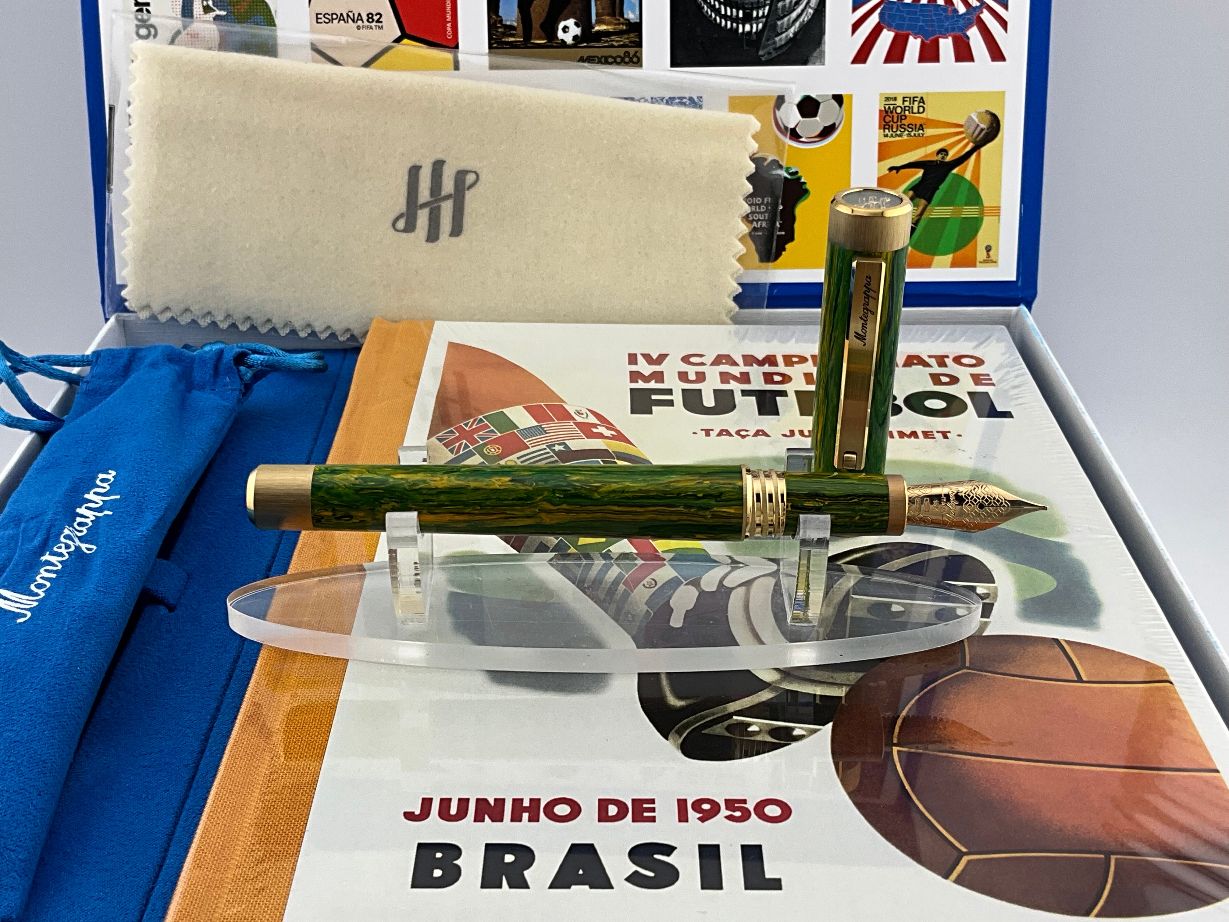 Montegrappa FIFA Classics Brazil Green & Yellow Resin Fountain Pen (M) ISZEF34Y_B - THE SOLIST