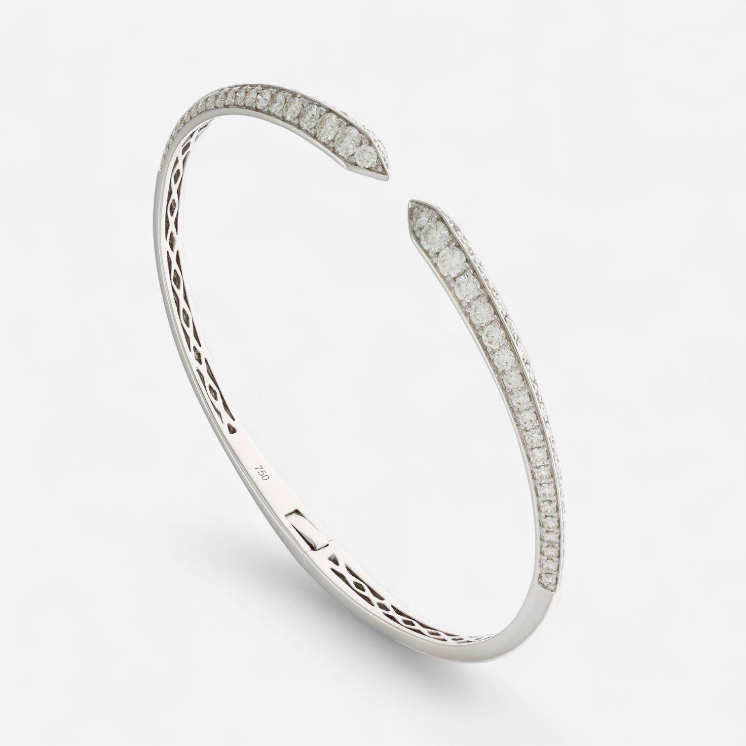 Alberto Milani 18K White Gold Diamond Cuff Bracelet G0076E