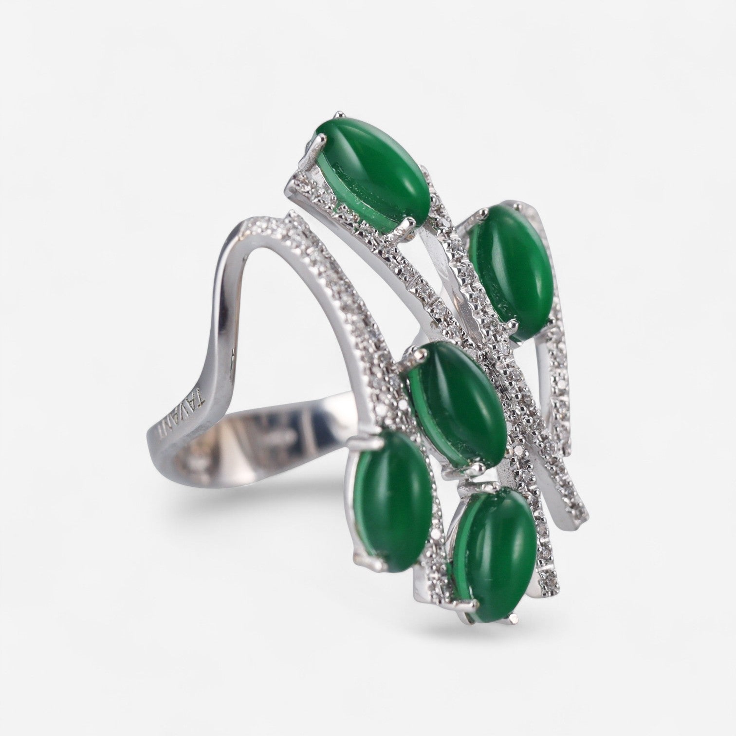 TAVANTI - 18KT White Gold, Brill, Green Adventurine+Rock  Crystal Ring ( Diamonds 0.49ctw G Si, Aventurine, Crystal)-JF-20-0095F - 132
Ring size 7.5, top 30mm x 23mm. - THE SOLIST