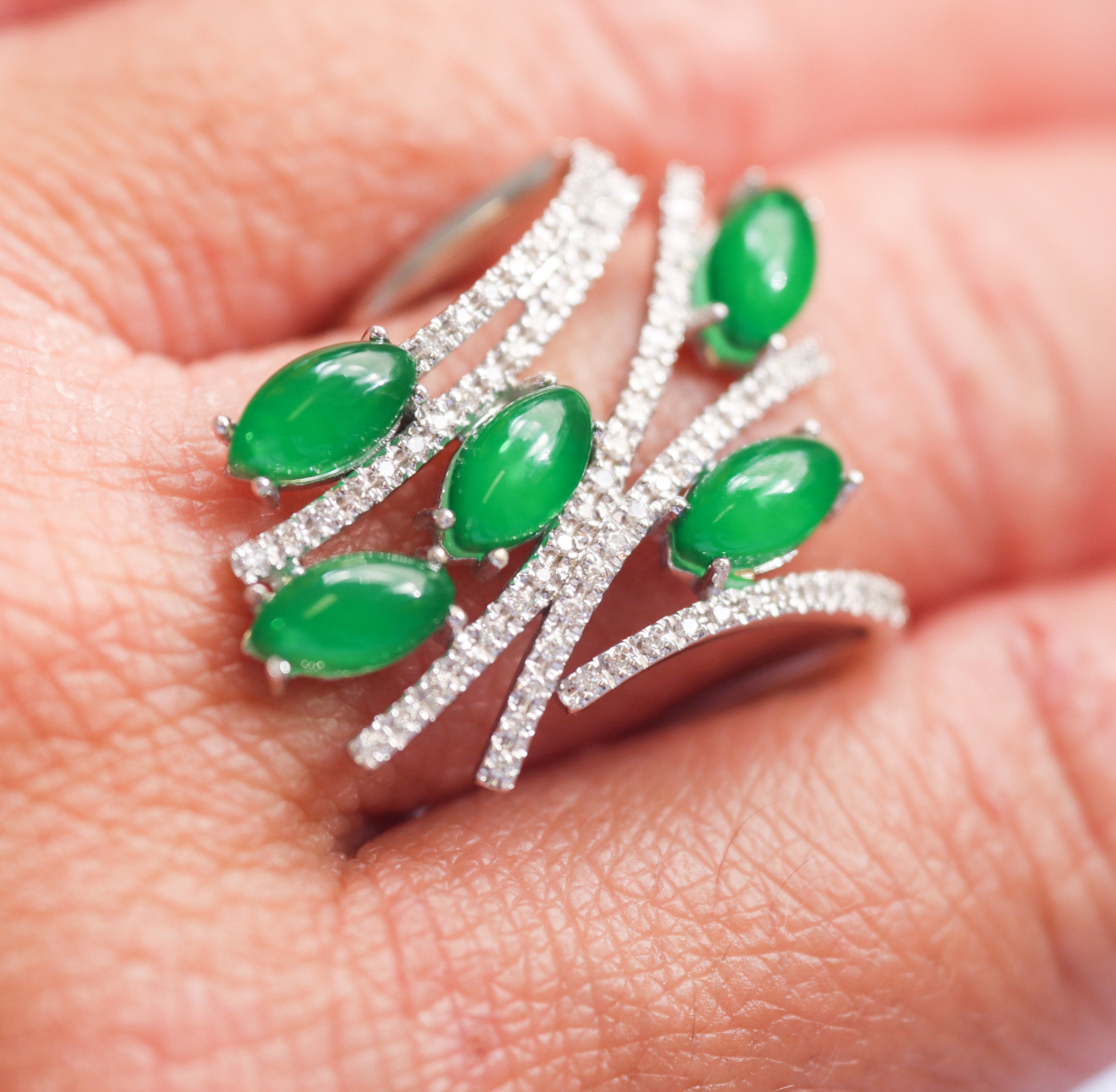 TAVANTI - 18KT White Gold, Brill, Green Adventurine+Rock  Crystal Ring ( Diamonds 0.49ctw G Si, Aventurine, Crystal)-JF-20-0095F - 132
Ring size 7.5, top 30mm x 23mm. - THE SOLIST