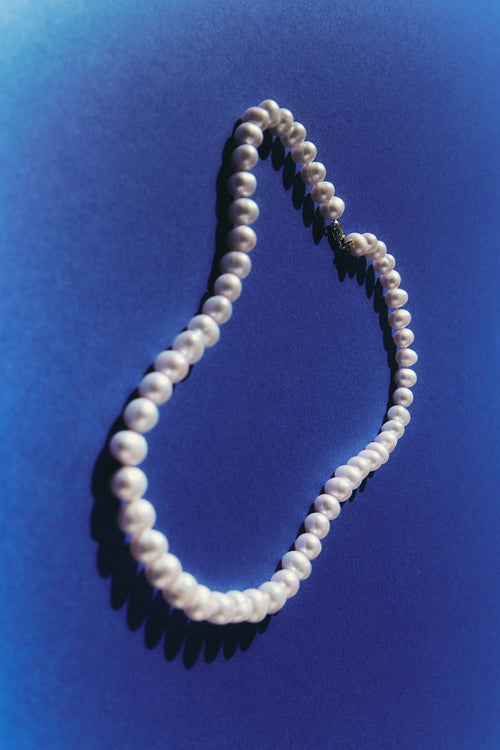 June Birthstone: A Complete Guide to Pearl, Alexandrite & Moonstone