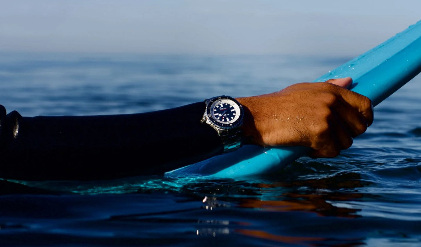 Deep Dive: A Diver Watch Flash