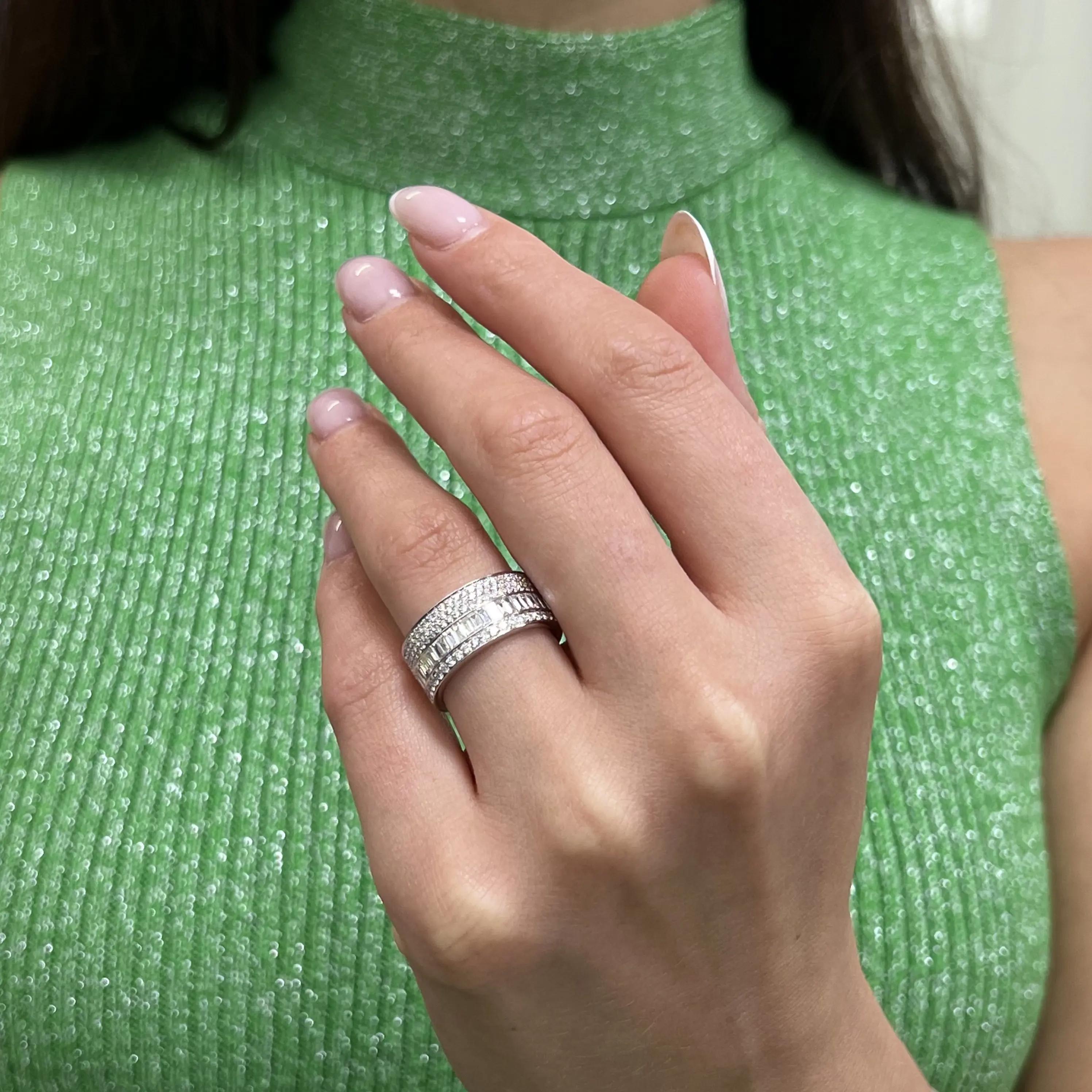 Messika Liz 18K White Gold Diamond Band Ring Sz. 6.25 05899-WG-52