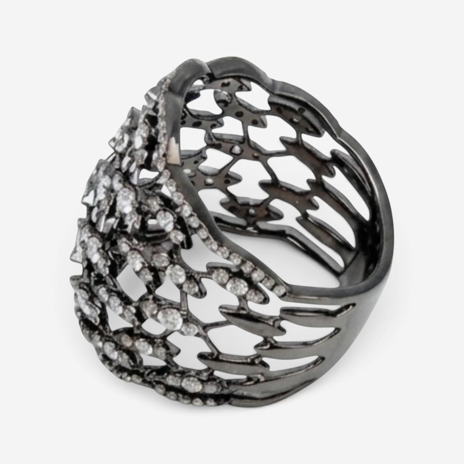 Crivelli Fascia Bombata Griffata 18K White Gold & Rhodium Diamond Ring Sz. 6 047