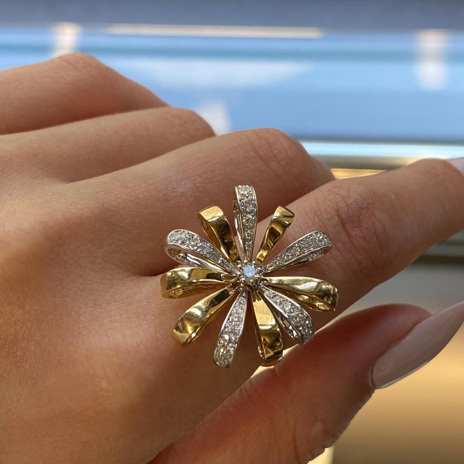Luca Carati 18K Yellow & White Gold Diamond Cocktail Ring Sz. 7 048346