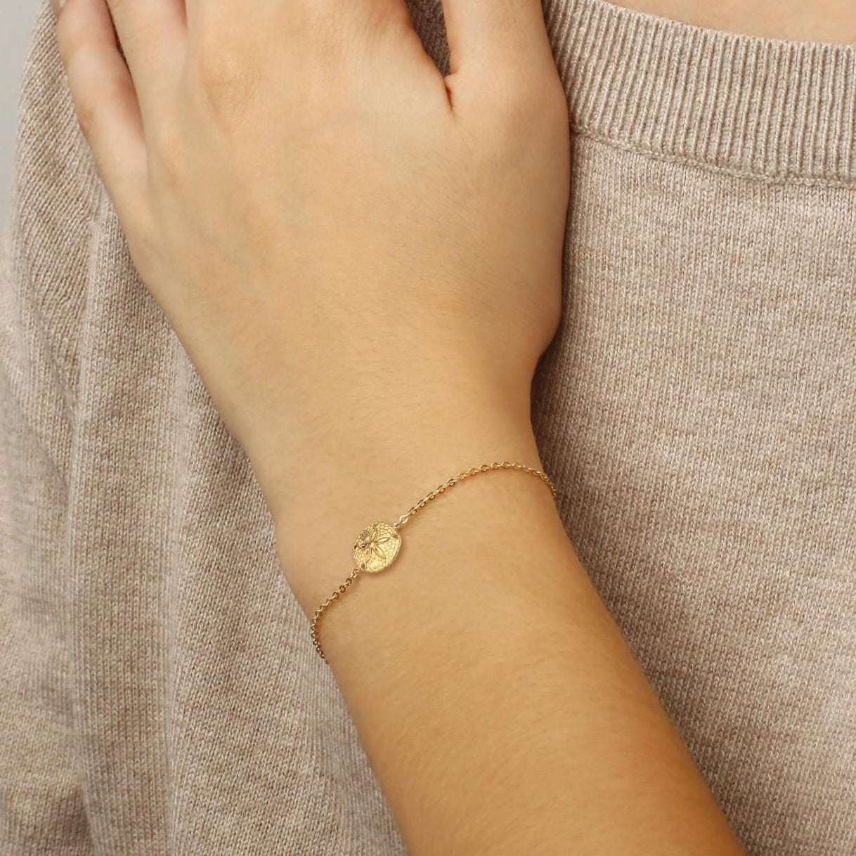 Ina Mar 14K Yellow Gold Sandollar Chain Bracelet 07/245
