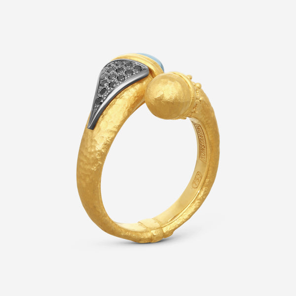 KONSTANTINO - "Callas" 18K Gold Ring - BLK DIA: 0.14ctw.; Swiss Blue TOP: 1.8Ct - DMK01141-18KT-510
Retail $4,360.00 - THE SOLIST