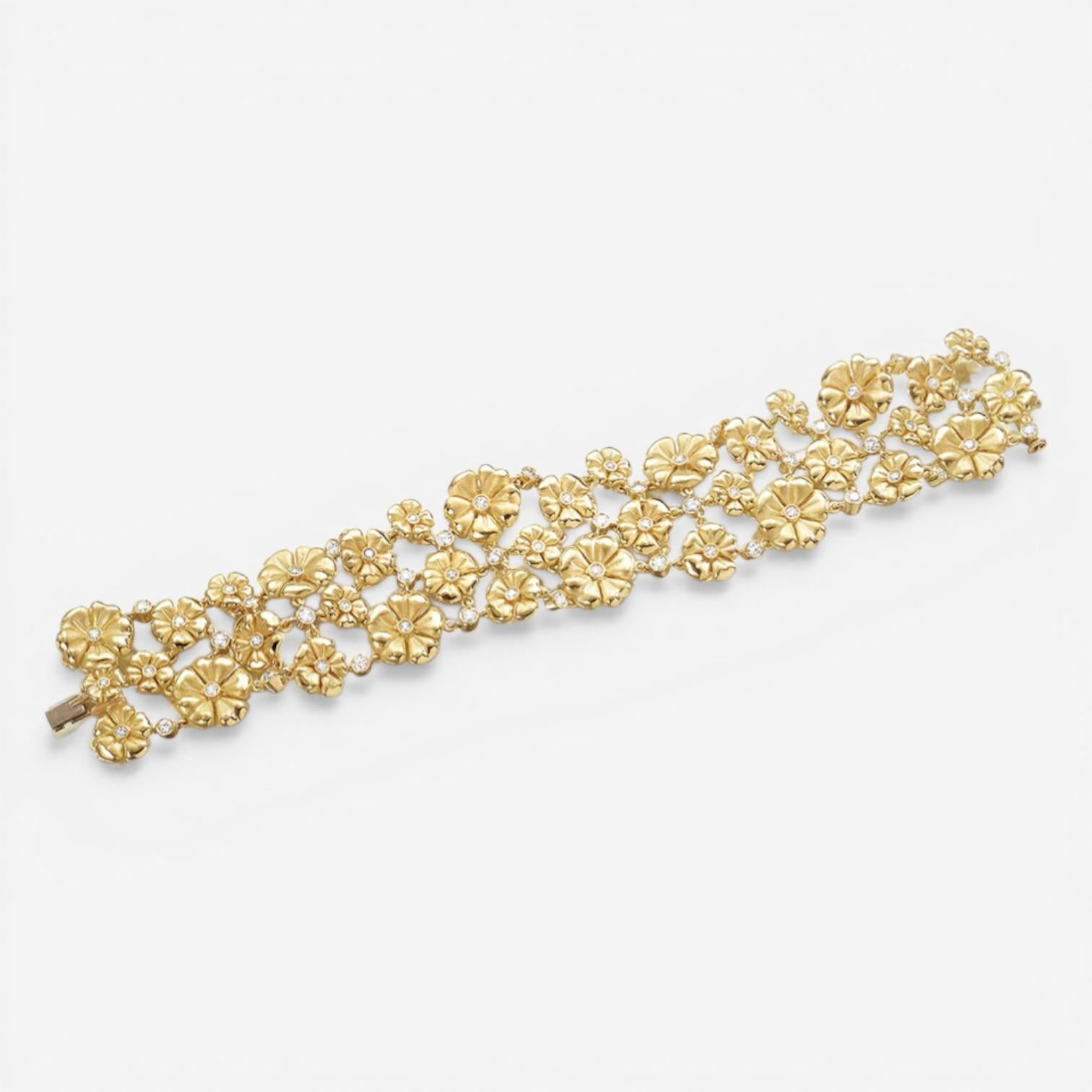 Suna 18K Yellow Gold Diamond Blossom Bracelet B3721Y