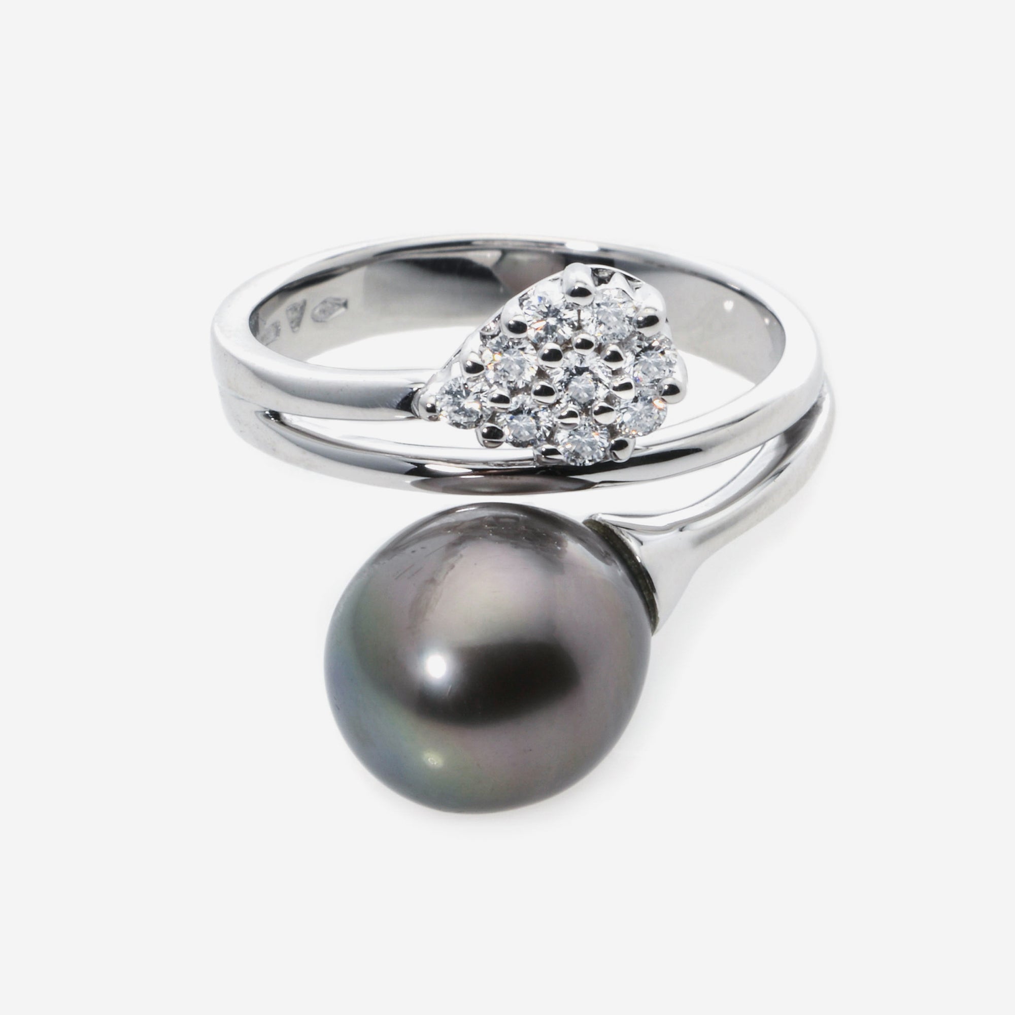 Damiani Le Perle 18K White Gold, Black Pearl 1.70ct. tw. and Diamond 0.27ct. tw. Cocktail Ring Sz. 7.5 20016940 - THE SOLIST