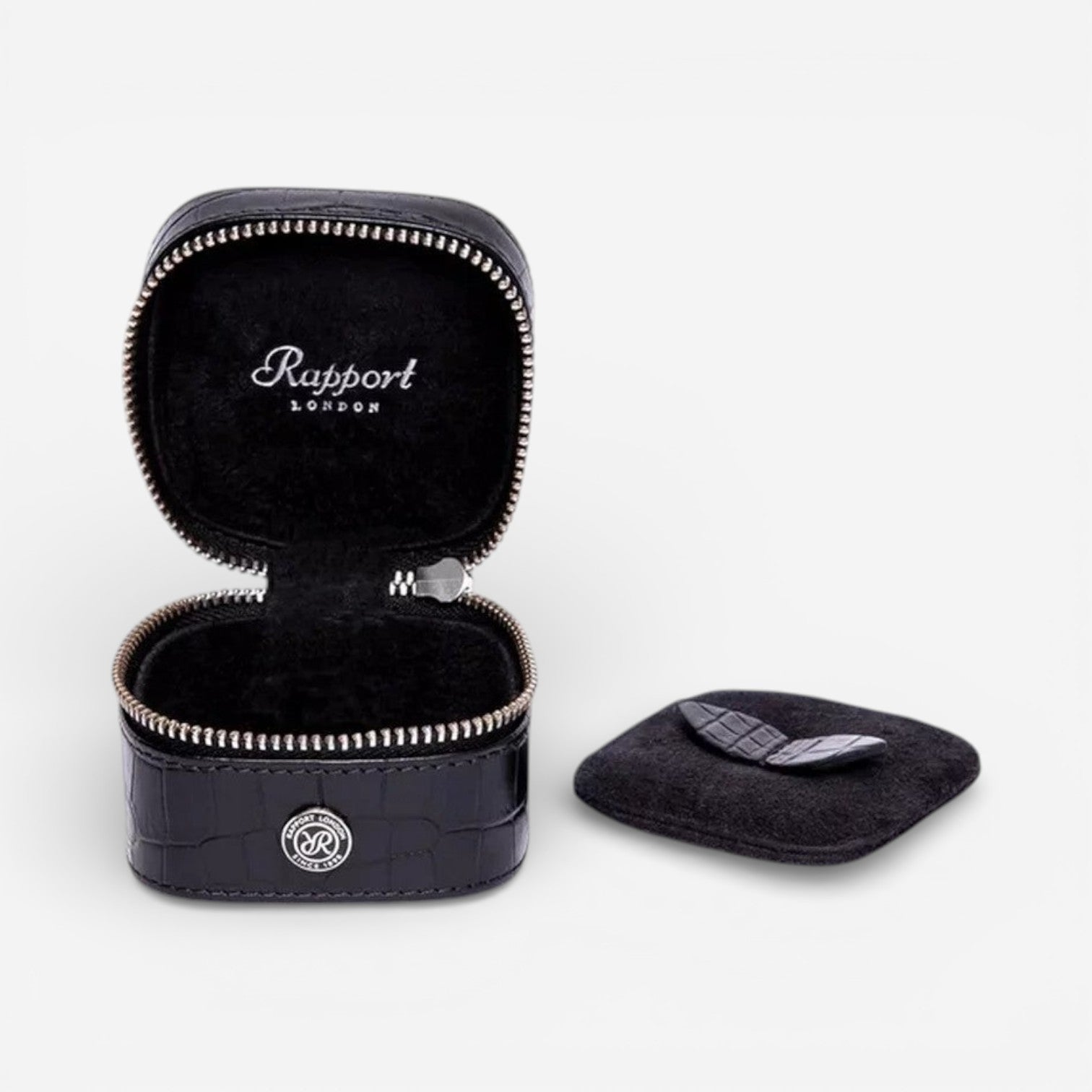 Rapport Director’s Range Black Leather Small Stud Box D335 - THE SOLIST