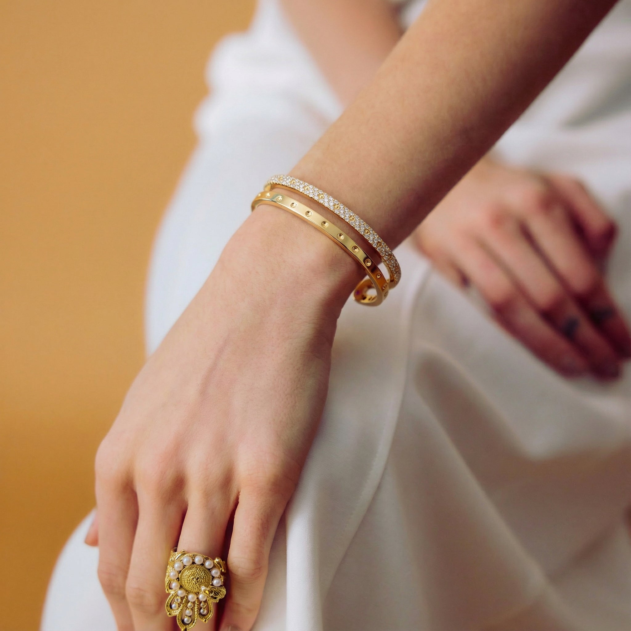 Roberto Coin Pois Moi 18K Yellow Gold Diamond Bangle Bracelet 7771692AYBAX