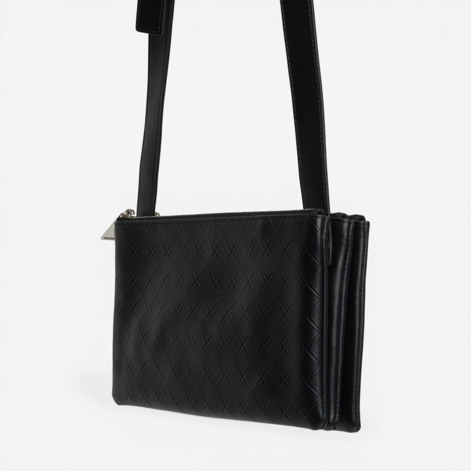 Bottega Veneta Black Leather Antarsio Crossbody Bag 620360VCRE28803