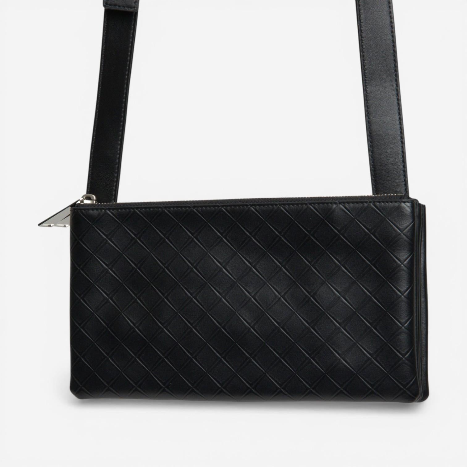 Bottega Veneta Black Leather Antarsio Crossbody Bag 620360VCRE28803