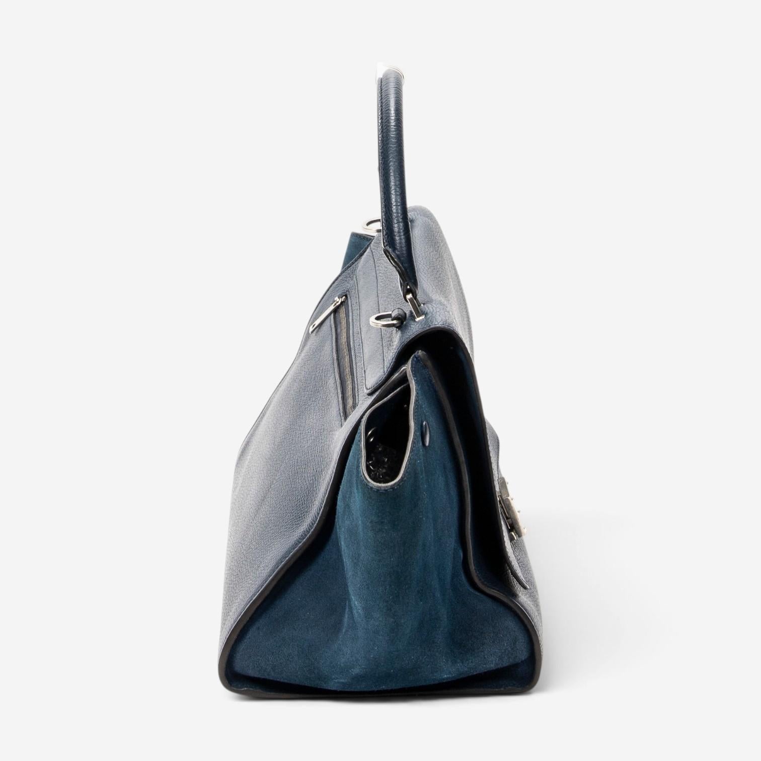 Celine Navy Calf Leather Medium Trapeze Bag ABC7631