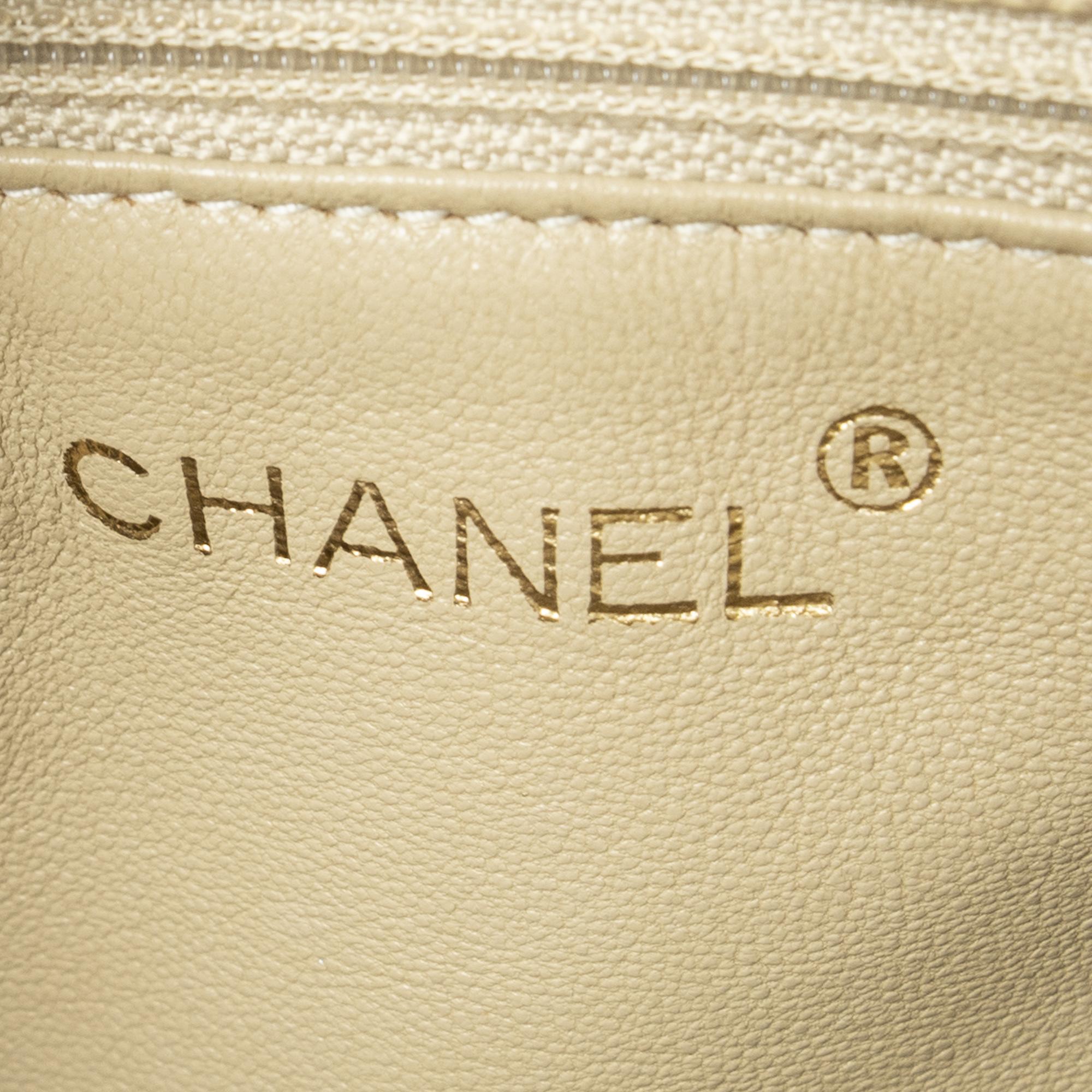 Chanel CC Ivory/Brown Calf Leather Wood Handle Tote ABD2842