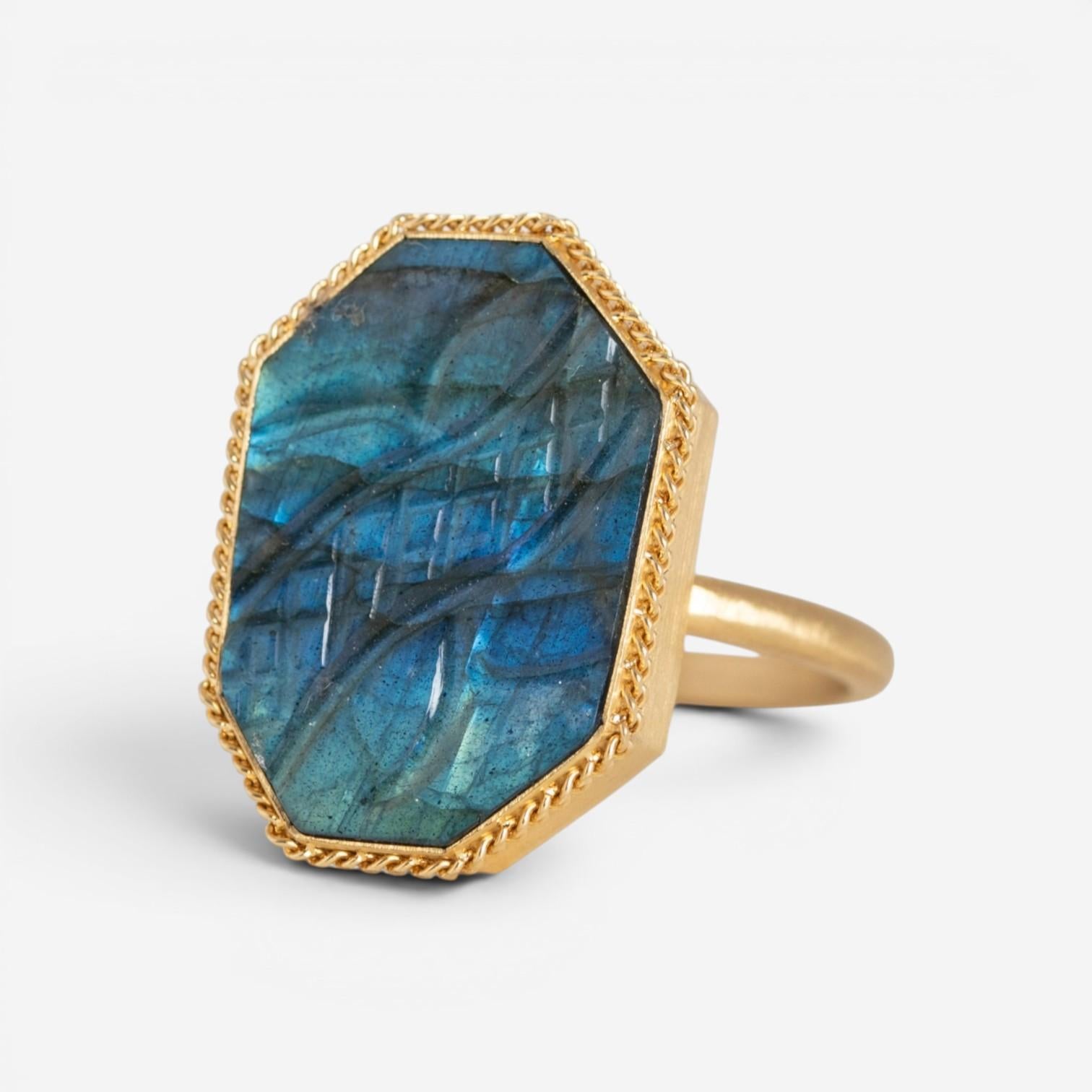 Amáli One of a Kind 18K Yellow Gold Labradorite Statement Ring Sz. 7 R-2726-LAB