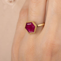 Amáli One of a Kind 18K Yellow Gold Ruby Statement Ring Sz. 7.5 R-2373-RU