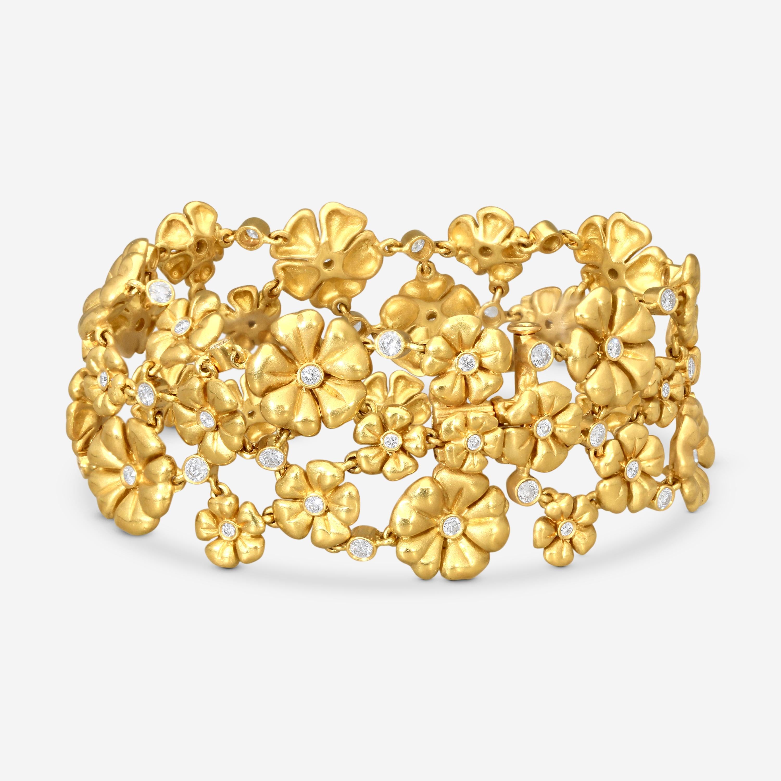 Suna 18K Yellow Gold Diamond Blossom Bracelet B3721Y