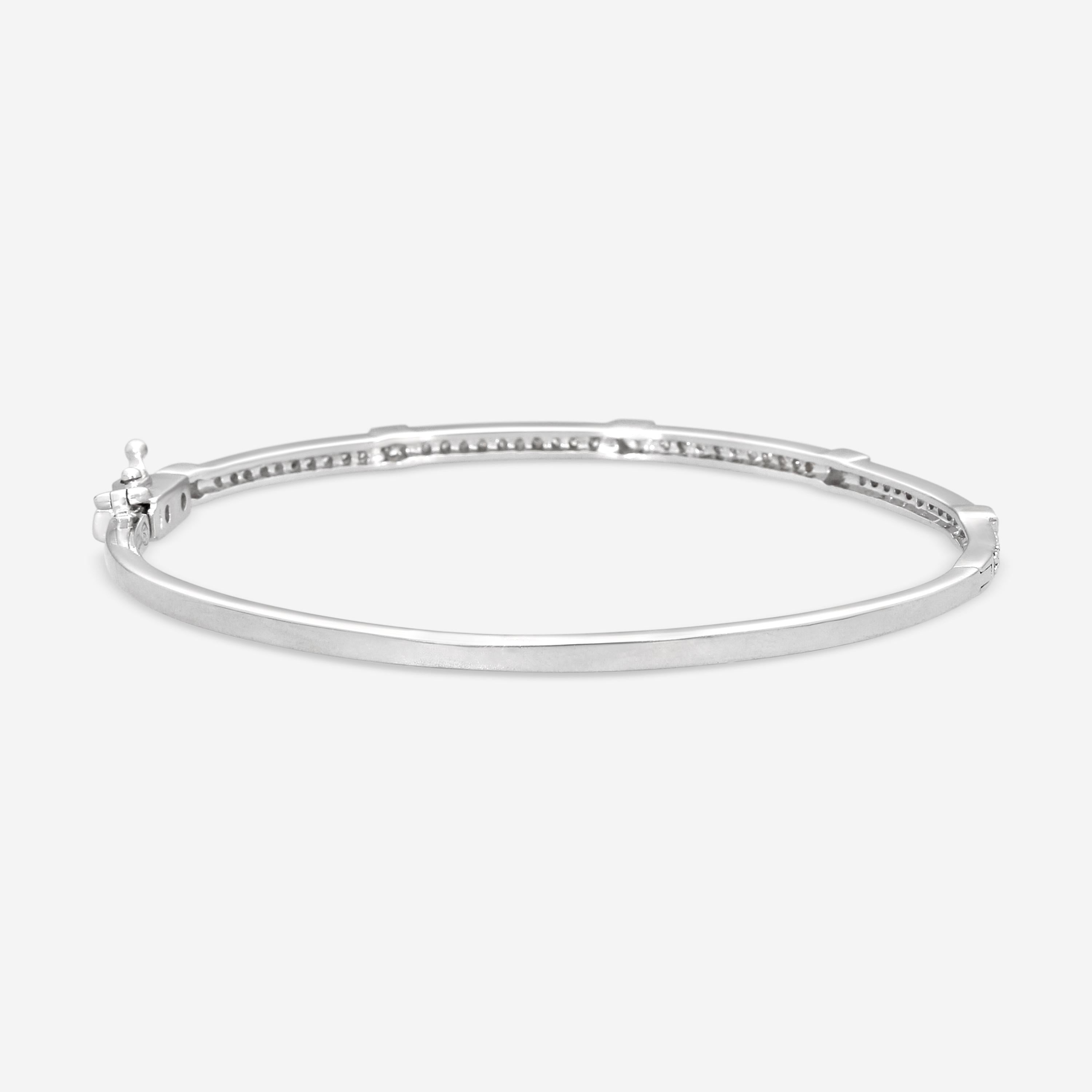 Leslie Greene 18K White Gold Diamond Bangle Bracelet B52162W