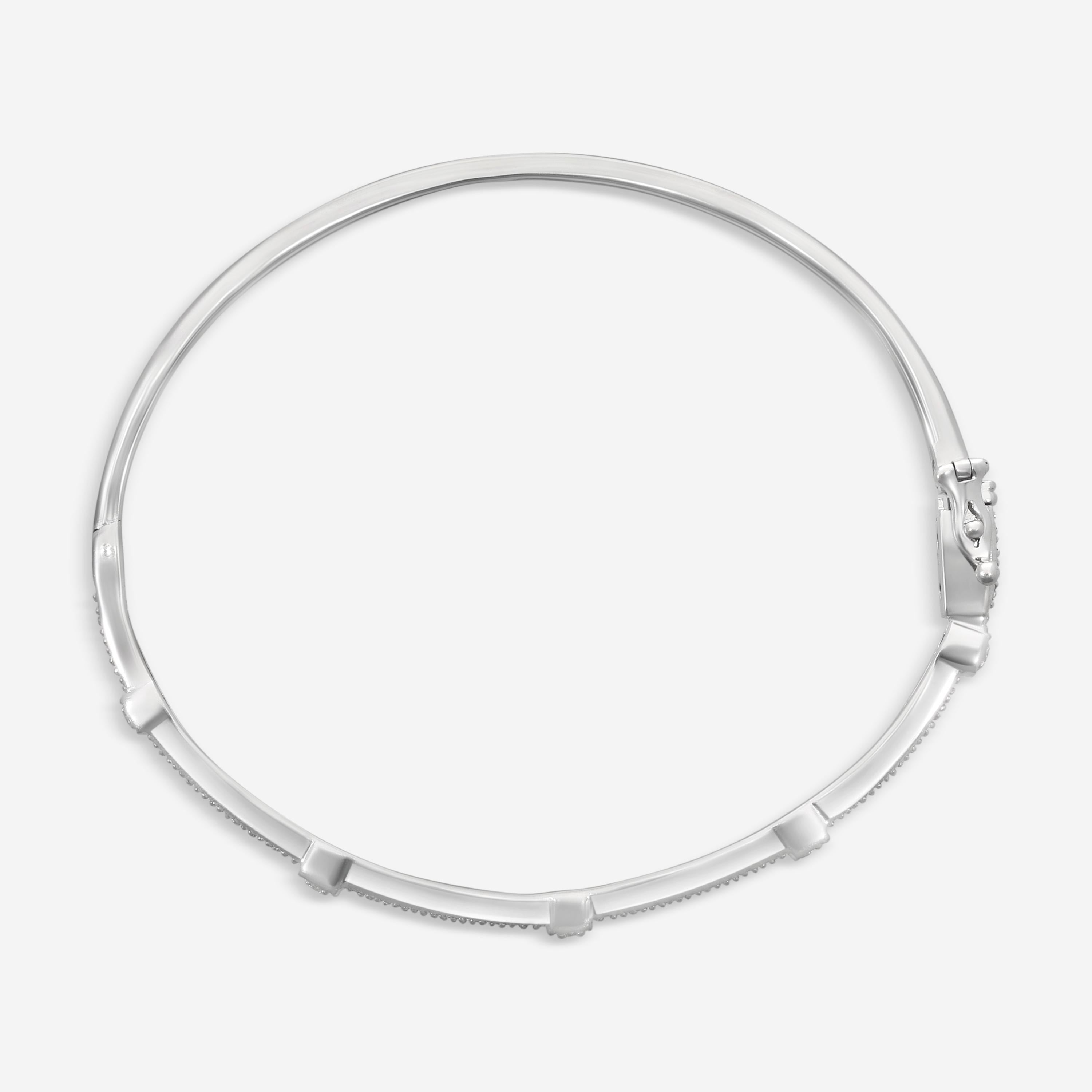 Leslie Greene 18K White Gold Diamond Bangle Bracelet B52162W