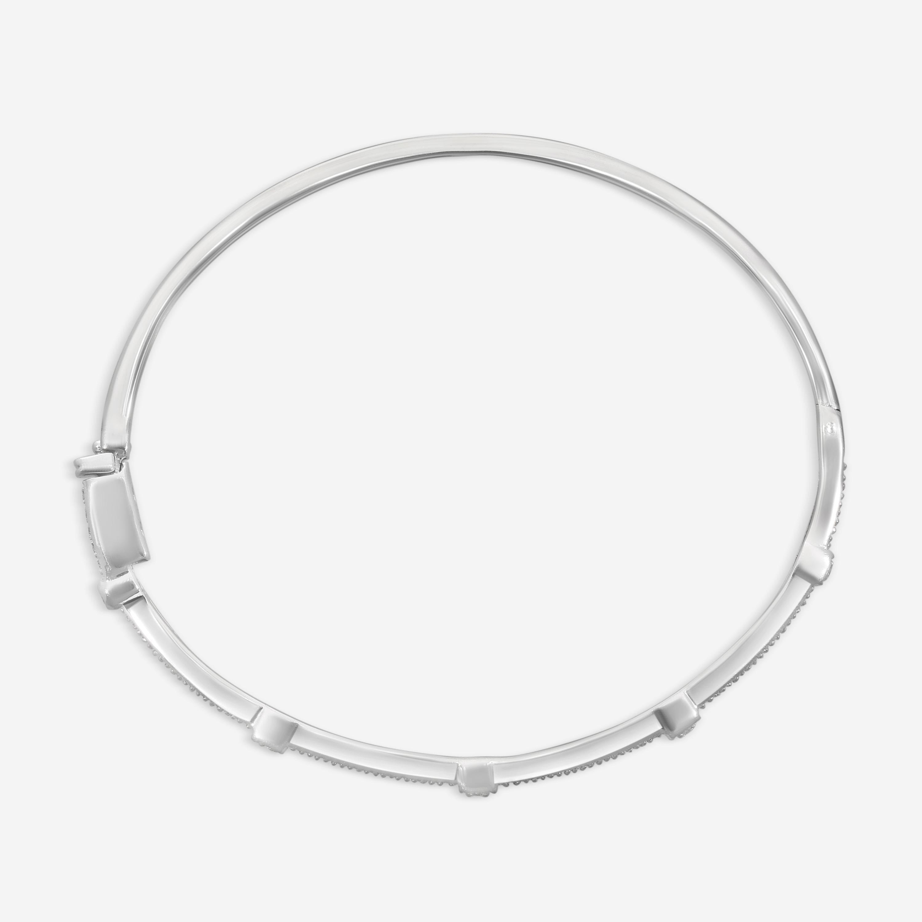 Leslie Greene 18K White Gold Diamond Bangle Bracelet B52163W