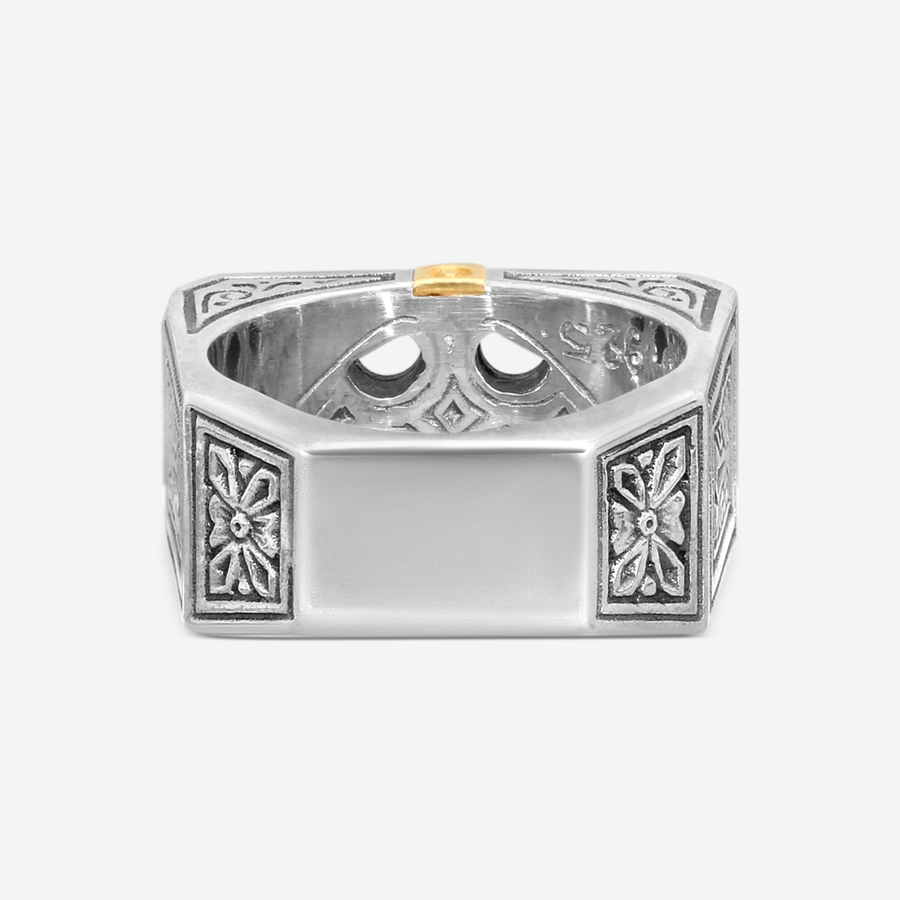 KONSTANTINO – “Stavros” Sterling Silver & 18K Yellow Gold Ring – DKJ833-130 S10

Ring Size: 10.0
Width: 0.38 in. - THE SOLIST