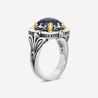 KONSTANTINO – “Gen K” Sterling Silver & 18K Yellow Gold, Sodalite Doublet Ring (SD: 9.50 mm) – DKJ936-562 S6

Center (SD): 9.50 mm
Ring Size: 6.0
Width: 0.19 in. - THE SOLIST