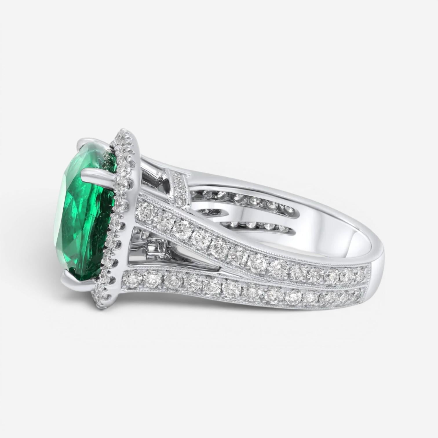 Diana M. Jewels 18K White Gold Emerald & Diamond Statement Ring Sz. 6.5 EDR324