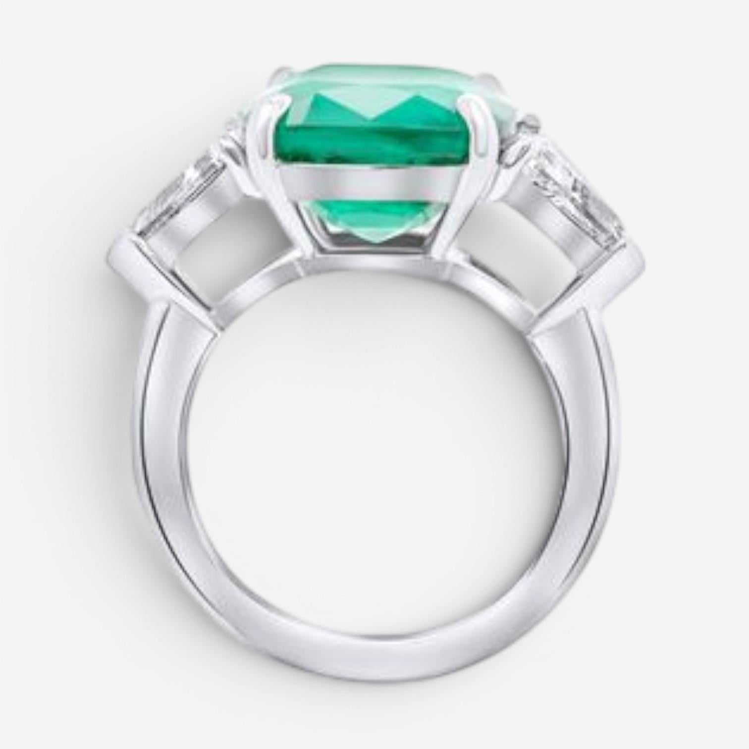Diana M. Jewels Platinum Emerald & Diamond Statement Ring EDR327