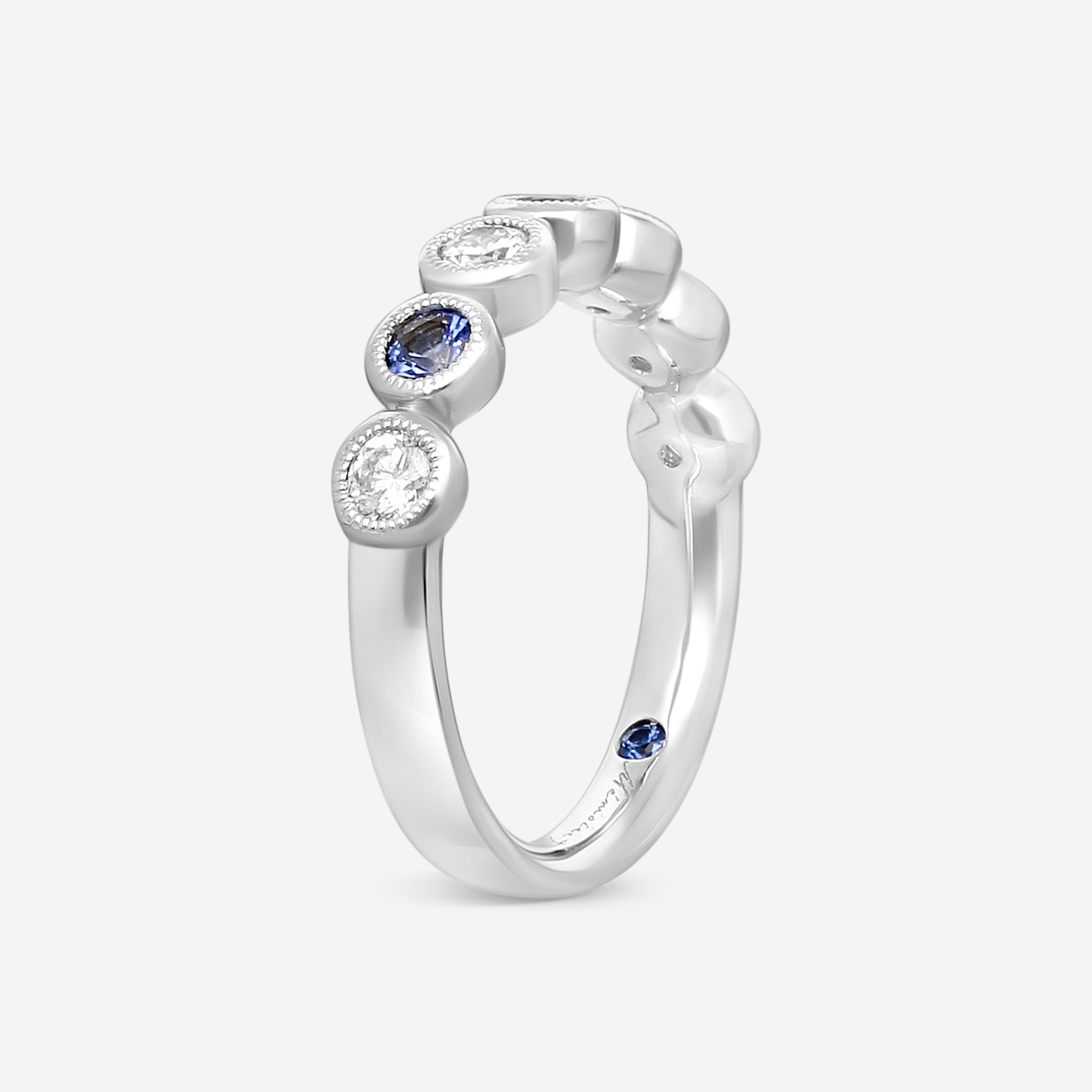 Mémoire Toujours 18K White Gold Diamond & Blue Sapphire 7-Stone Band Ring Sz. 6.5 EMTU125 - THE SOLIST