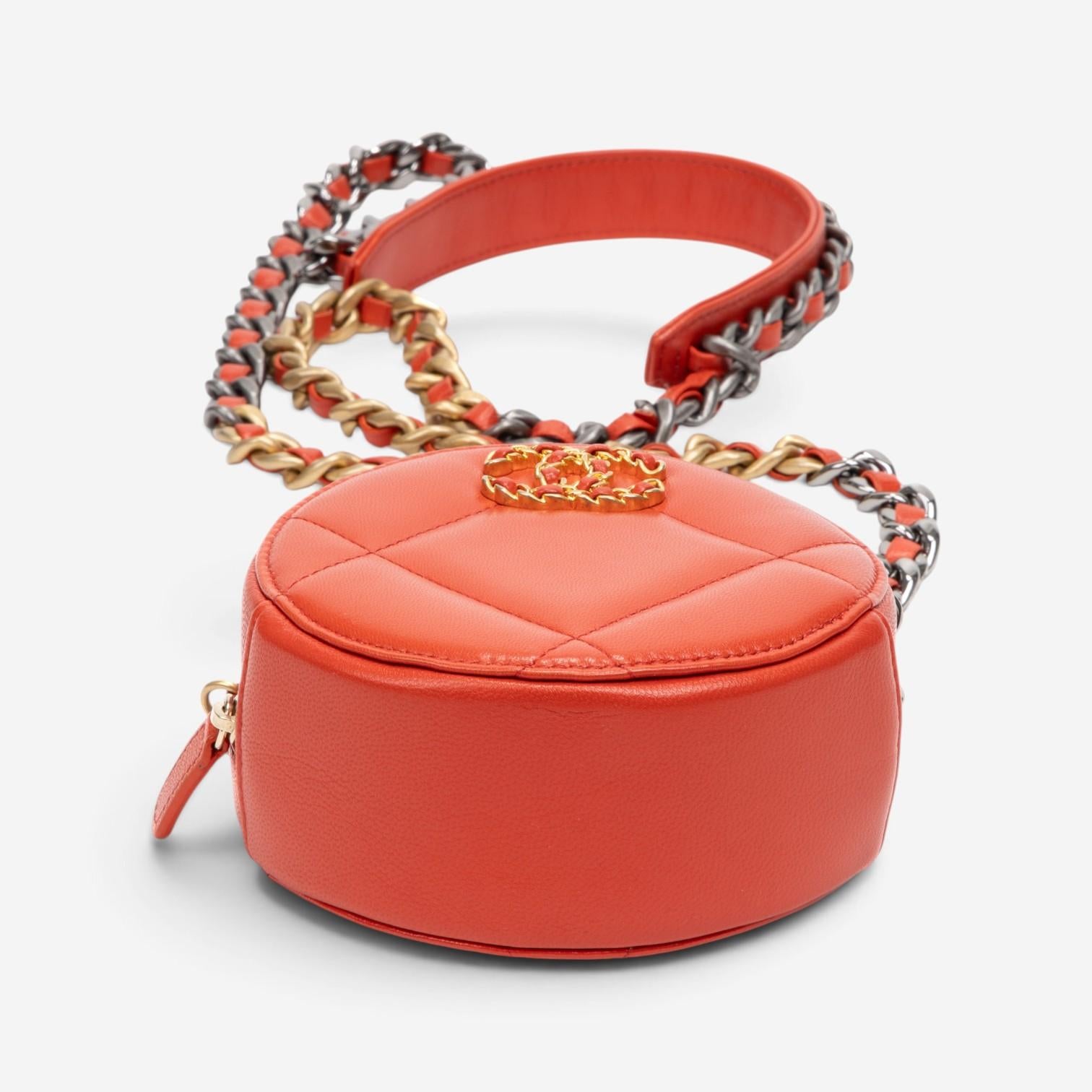 Chanel Red Lambskin 19 Round Mini Clutch GTU0736