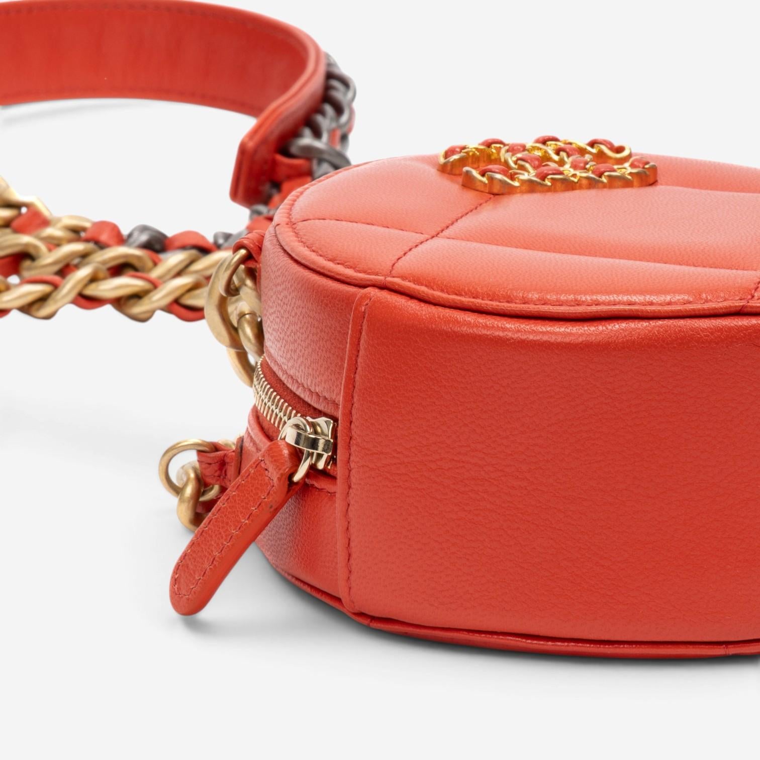 Chanel Red Lambskin 19 Round Mini Clutch GTU0736