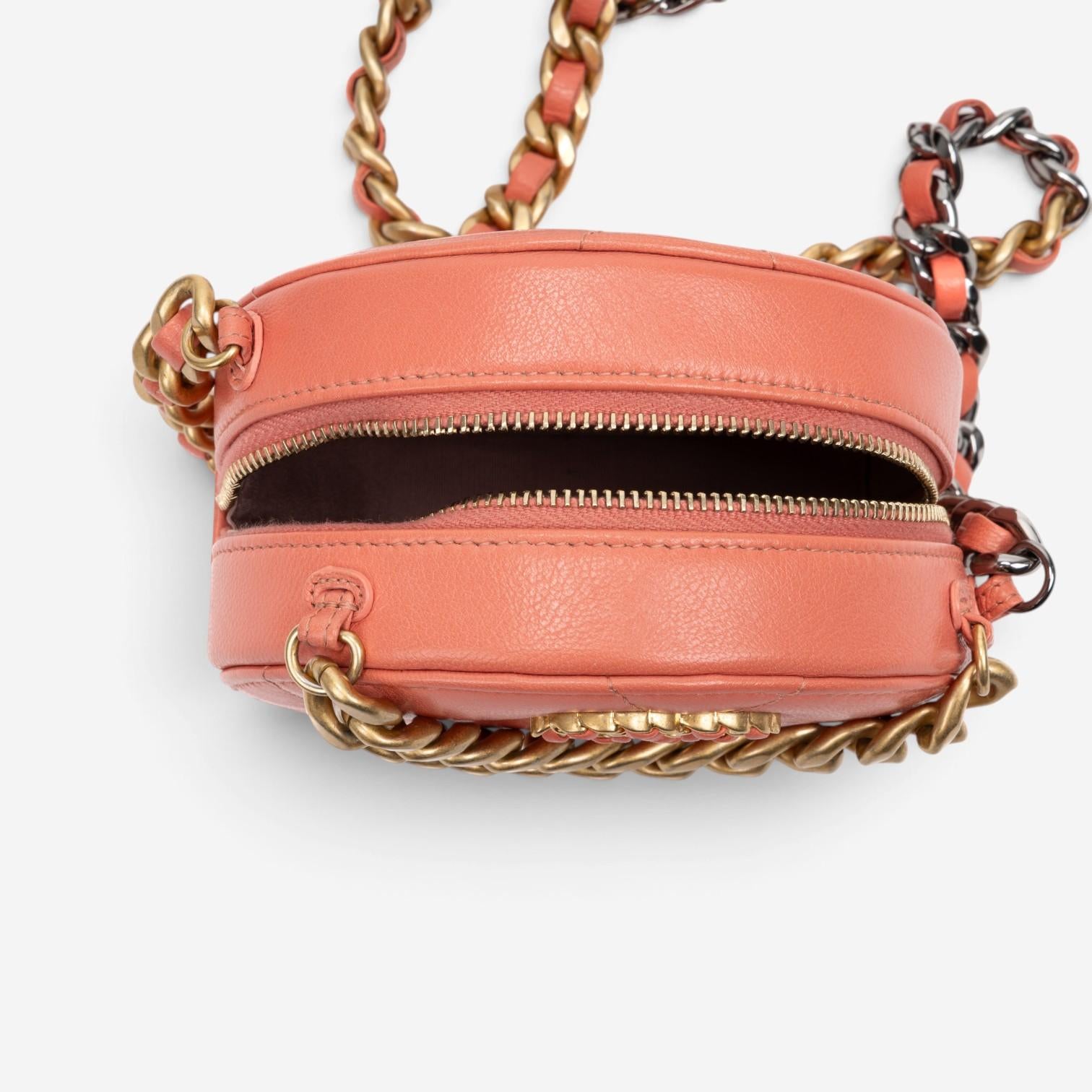 Chanel Pink Peach Lambskin Leather 19 Round Chain Mini Clutch GTU0742