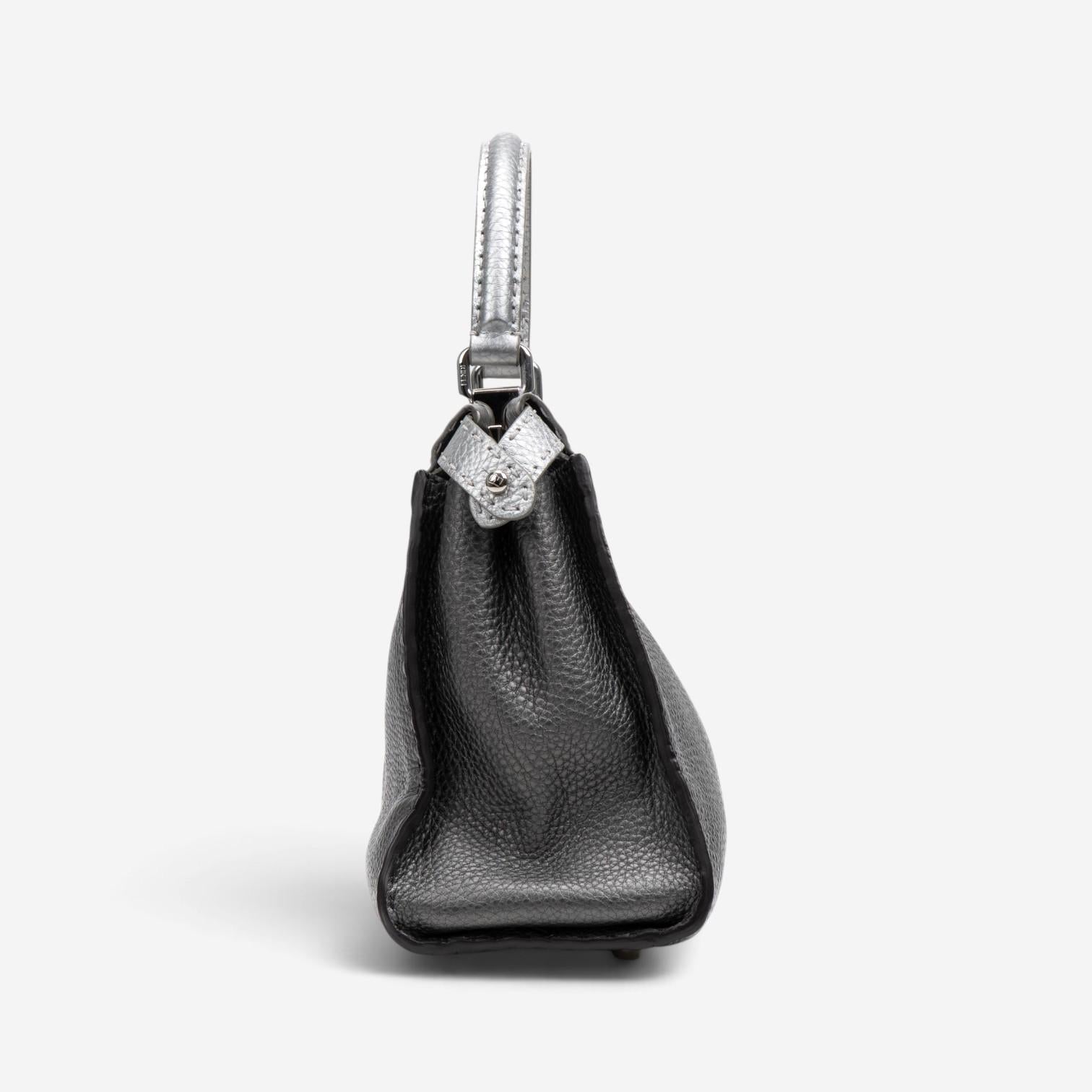 Fendi Peekaboo Grey/Silver Pebbled Calfskin Leather Medium Selleria Bag GTU0759