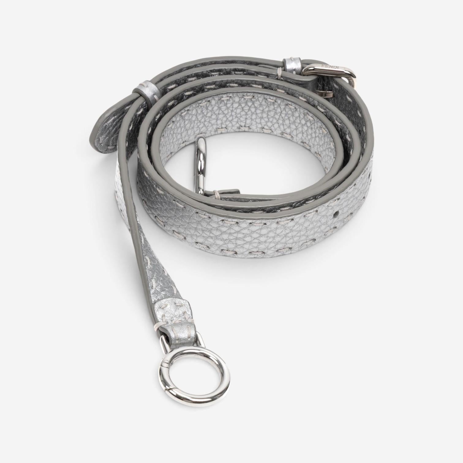 Fendi Peekaboo Grey/Silver Pebbled Calfskin Leather Medium Selleria Bag GTU0759