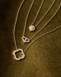 Hearts On Fire Signature 18K White Gold Diamond Petal Pendant HFPSIGP00348W