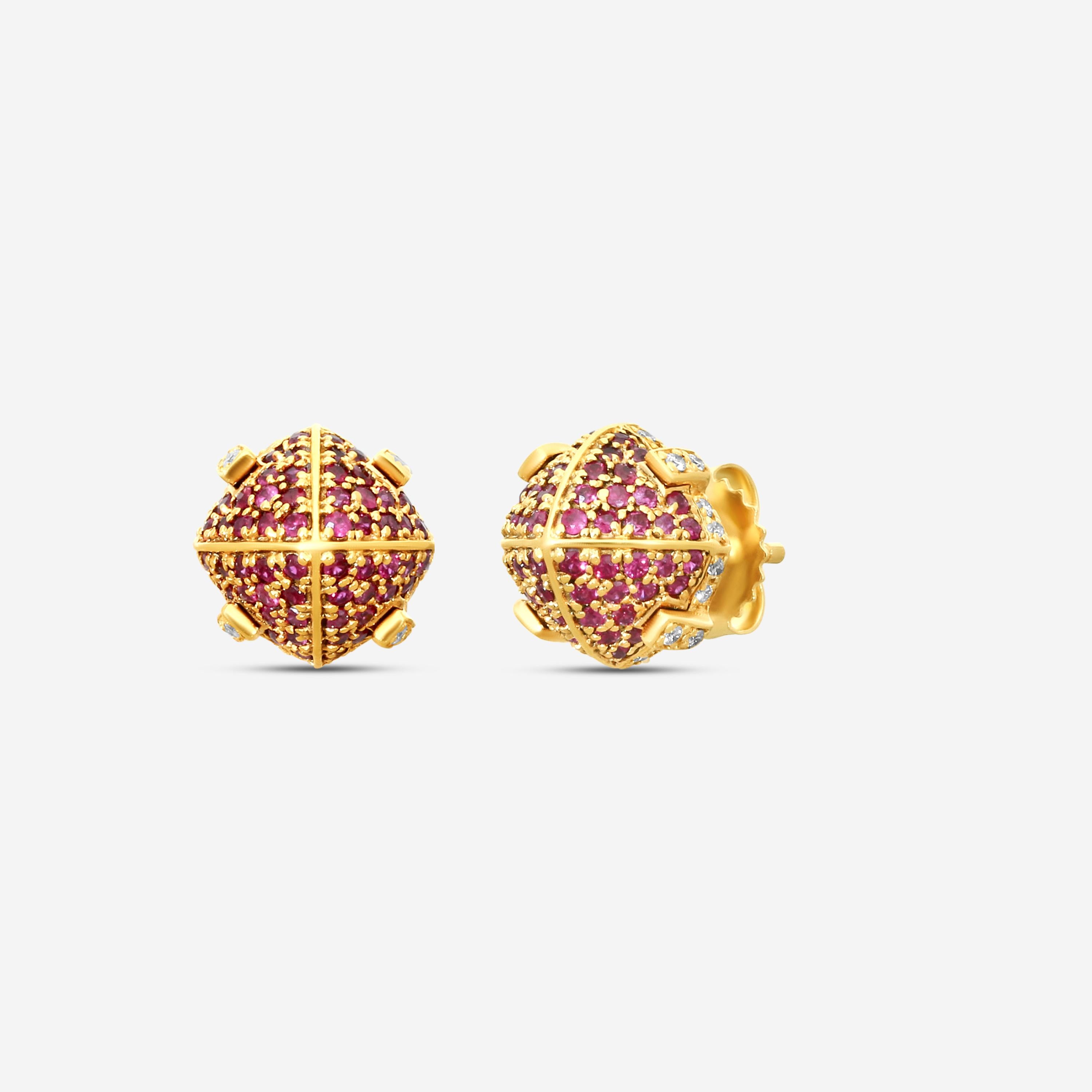 Goshwara 18K Yellow Gold Ruby and Diamond Stud Earrings JE0231-RU-Y