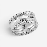 JAI Sterling Silver Hammered Box Chain Men's Ring JJH3033MR