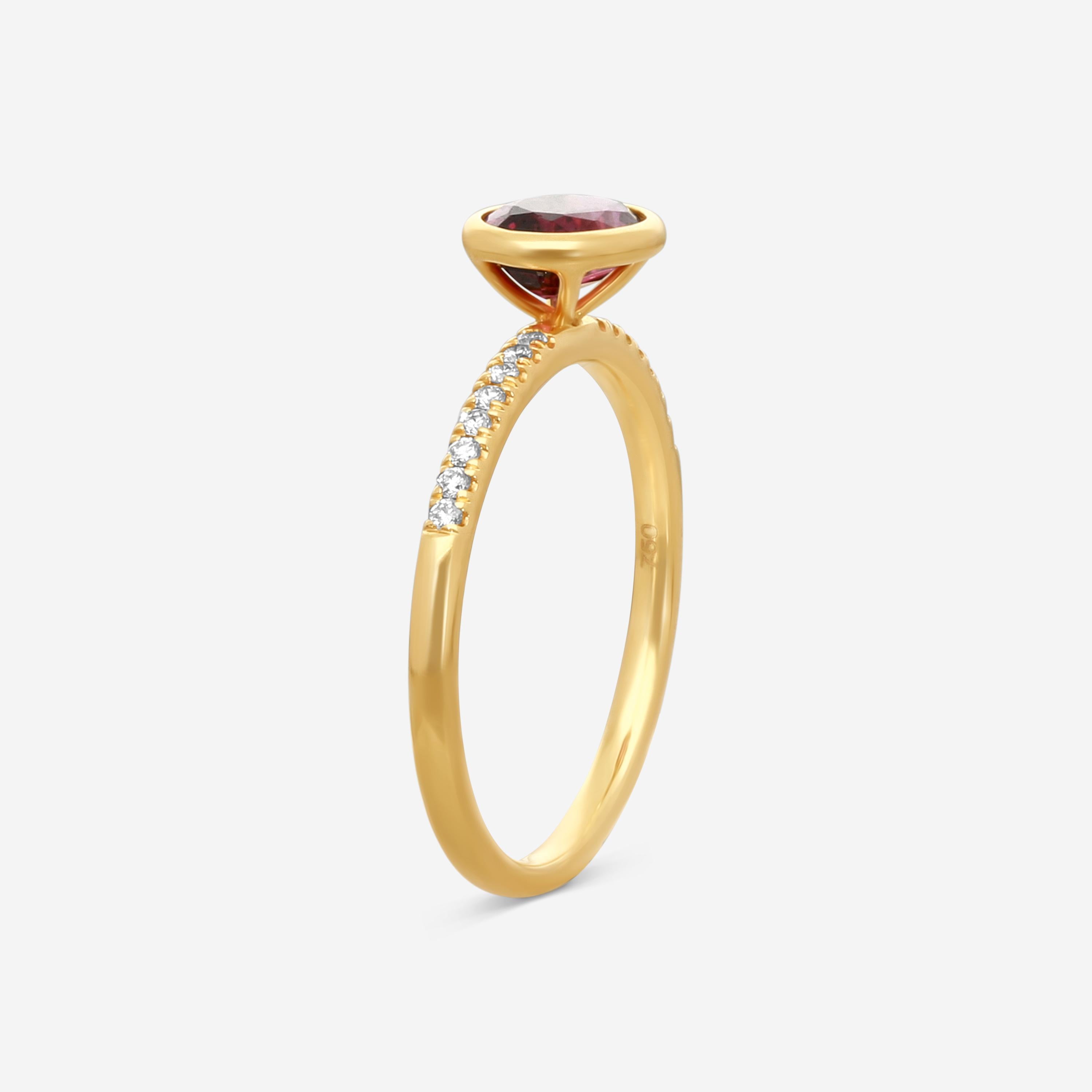 Goshwara 18K Yellow Gold Diamond and Oval Garnet Ring Sz. 6.75 JR0069-GA-D-Y