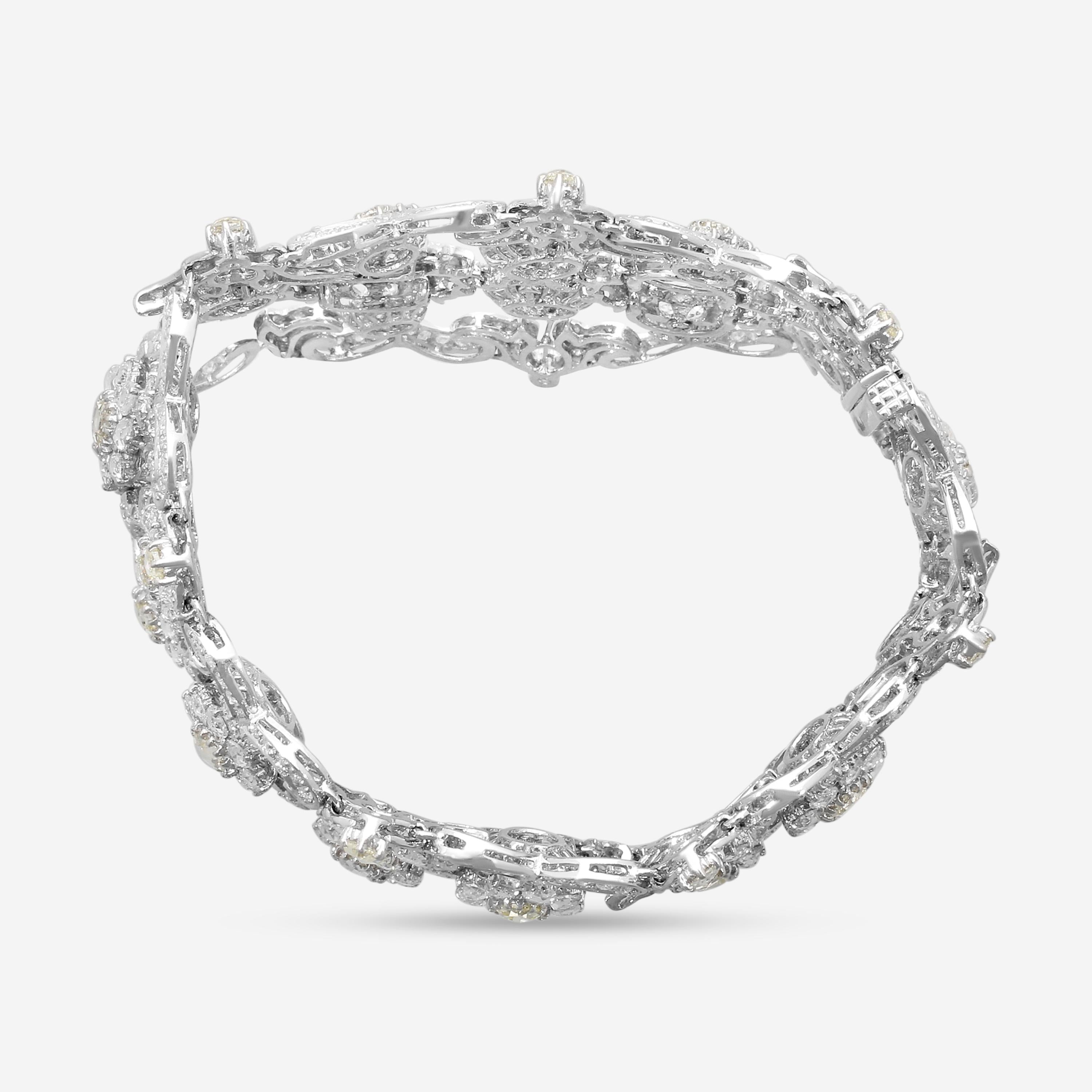Diana M. Jewels 18K White Gold Diamond Flower Bracelet LB597-15
