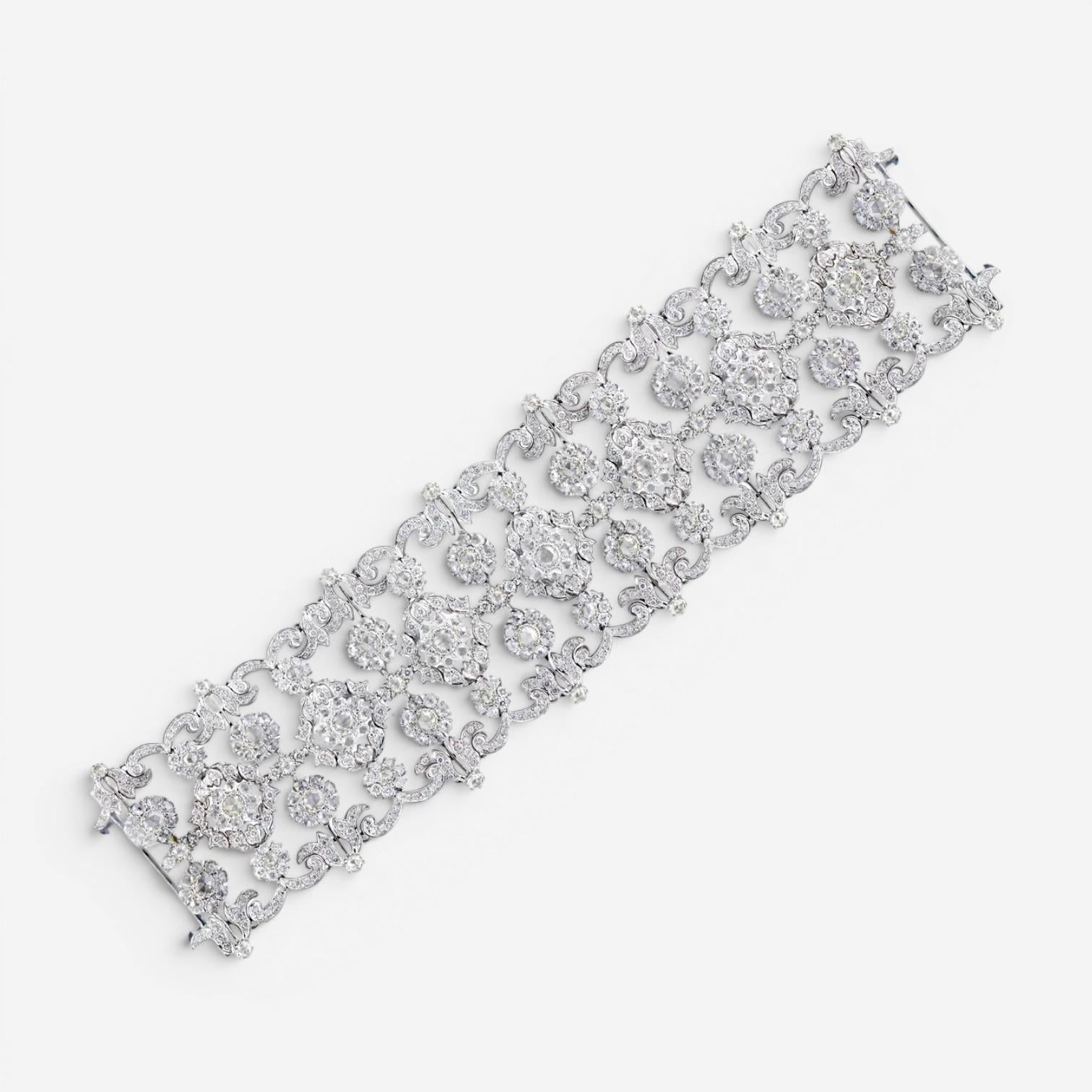 Diana M. Jewels 18K White Gold Diamond Flower Bracelet LB597-15