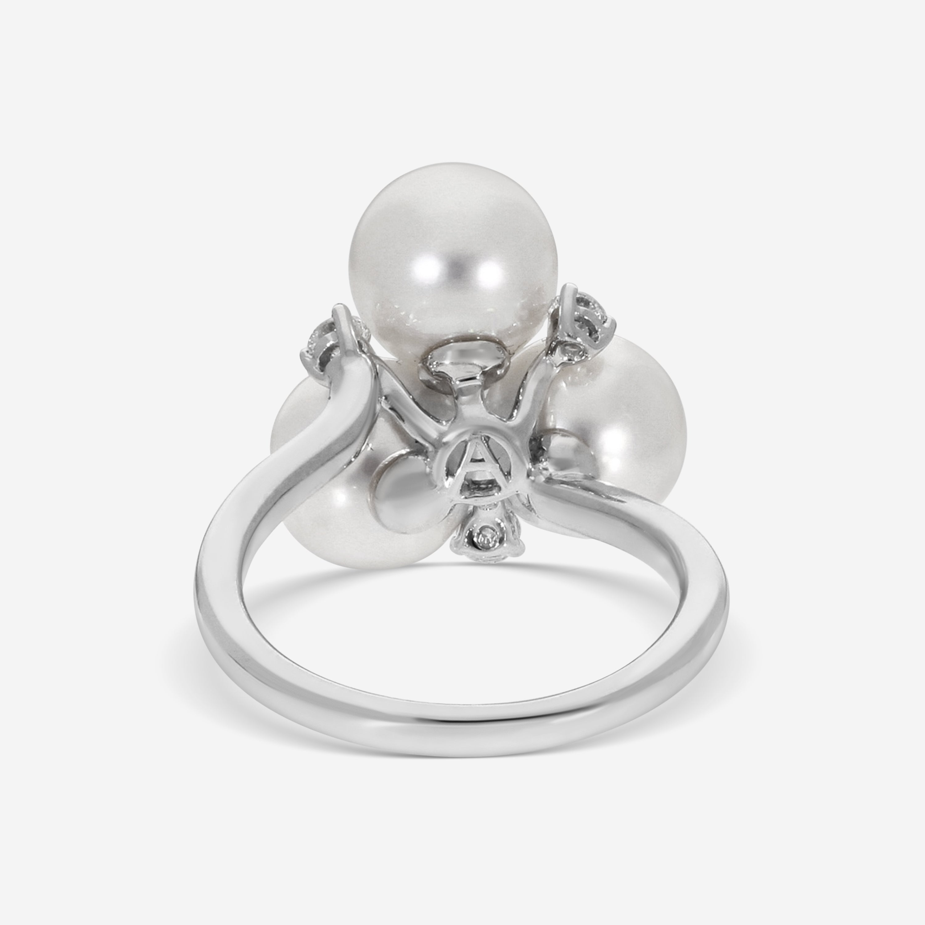 Assael 18K White Gold Diamond & Akoya Cultured Three Pearl Ring Sz. 6.5 R4305 - THE SOLIST