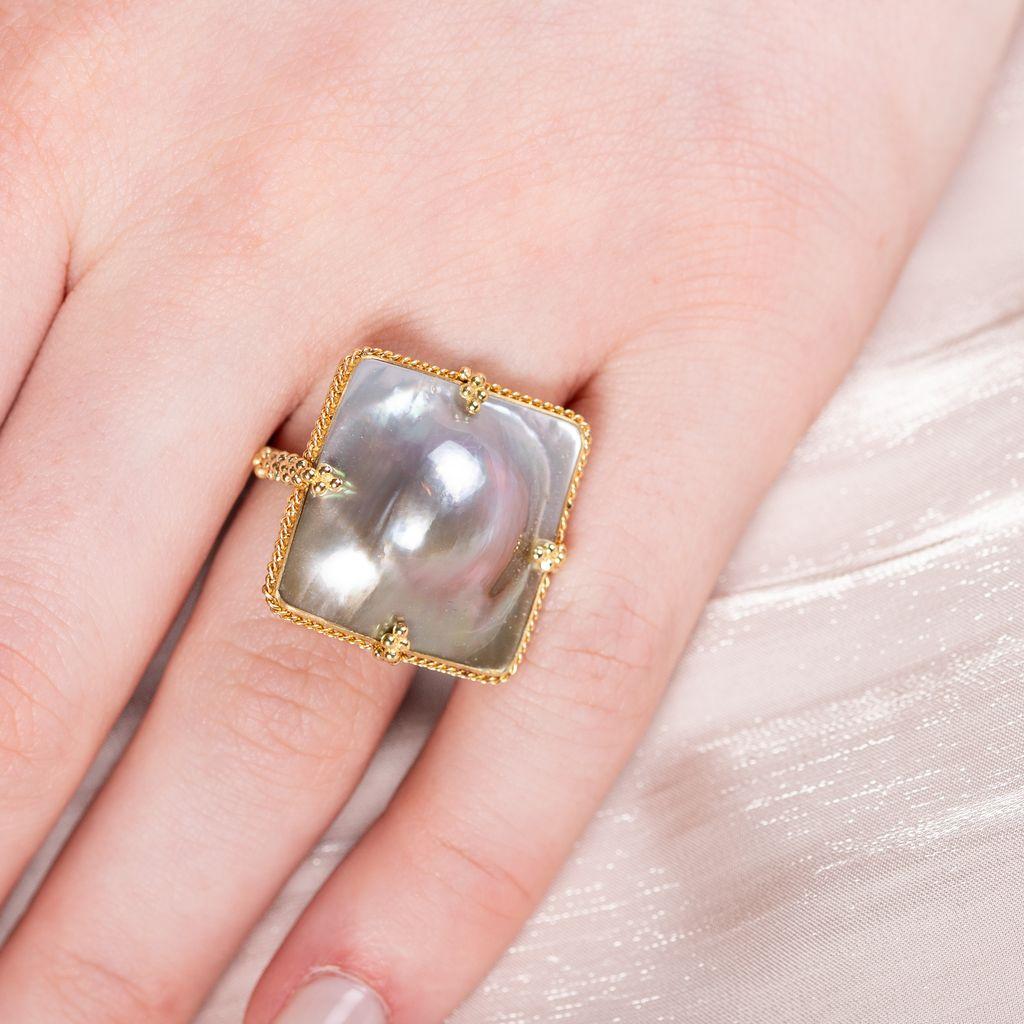 Amáli One of a Kind 18K Yellow Gold Mabe Pearl Statement Ring Sz. 7 R-2467-MP