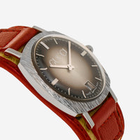 Gucci Light Stainless Steel Quartz Women's Watch YA152409 - THE SOLIST