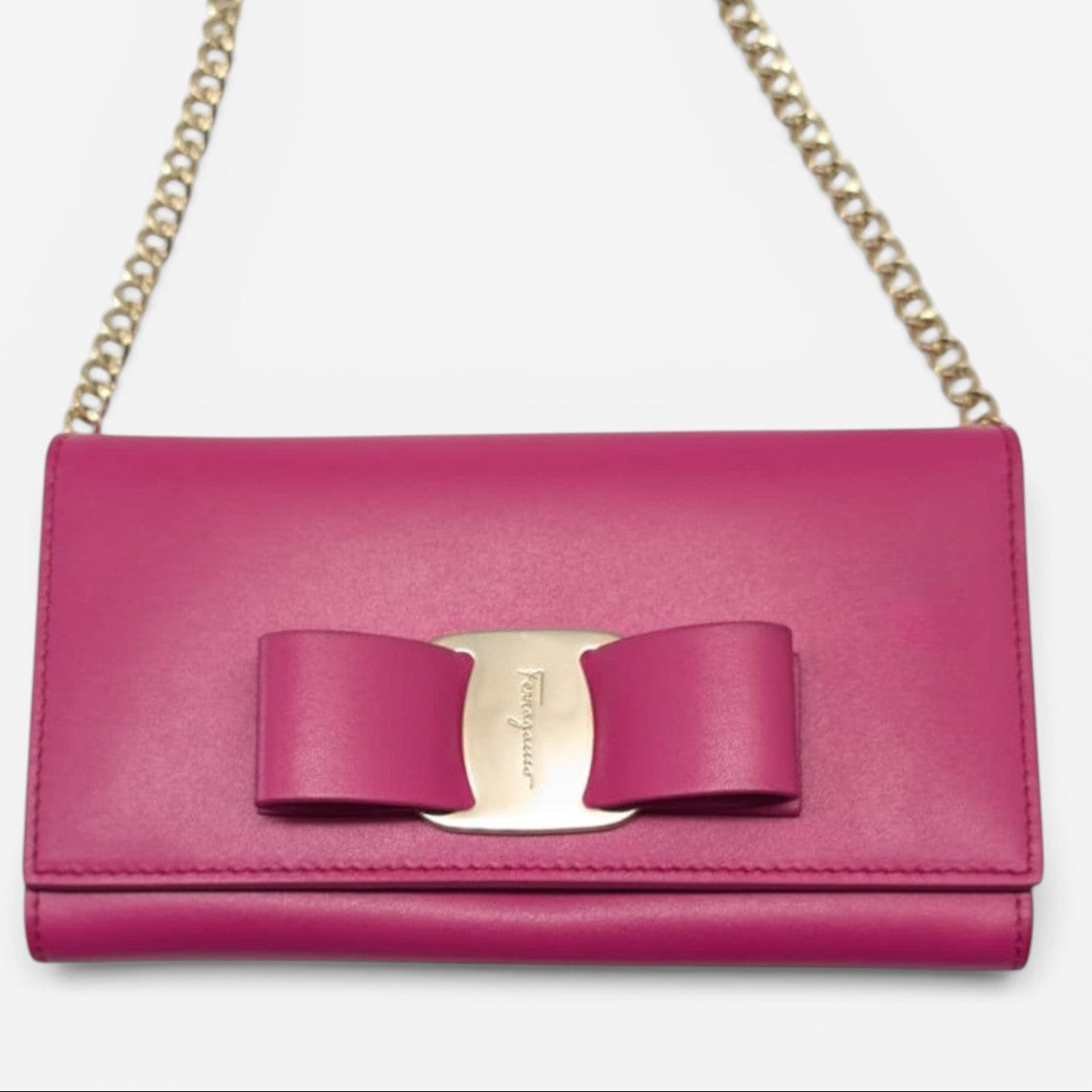 Salvatore Ferragamo Vara Women's 705292 Pink Wallet With Chain MSRP $795 - THE SOLIST