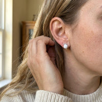 Pomellato Capri 18K White Gold White Ceramic Diamond Stud Earrings O.B609/B9/CB-149 - THE SOLIST