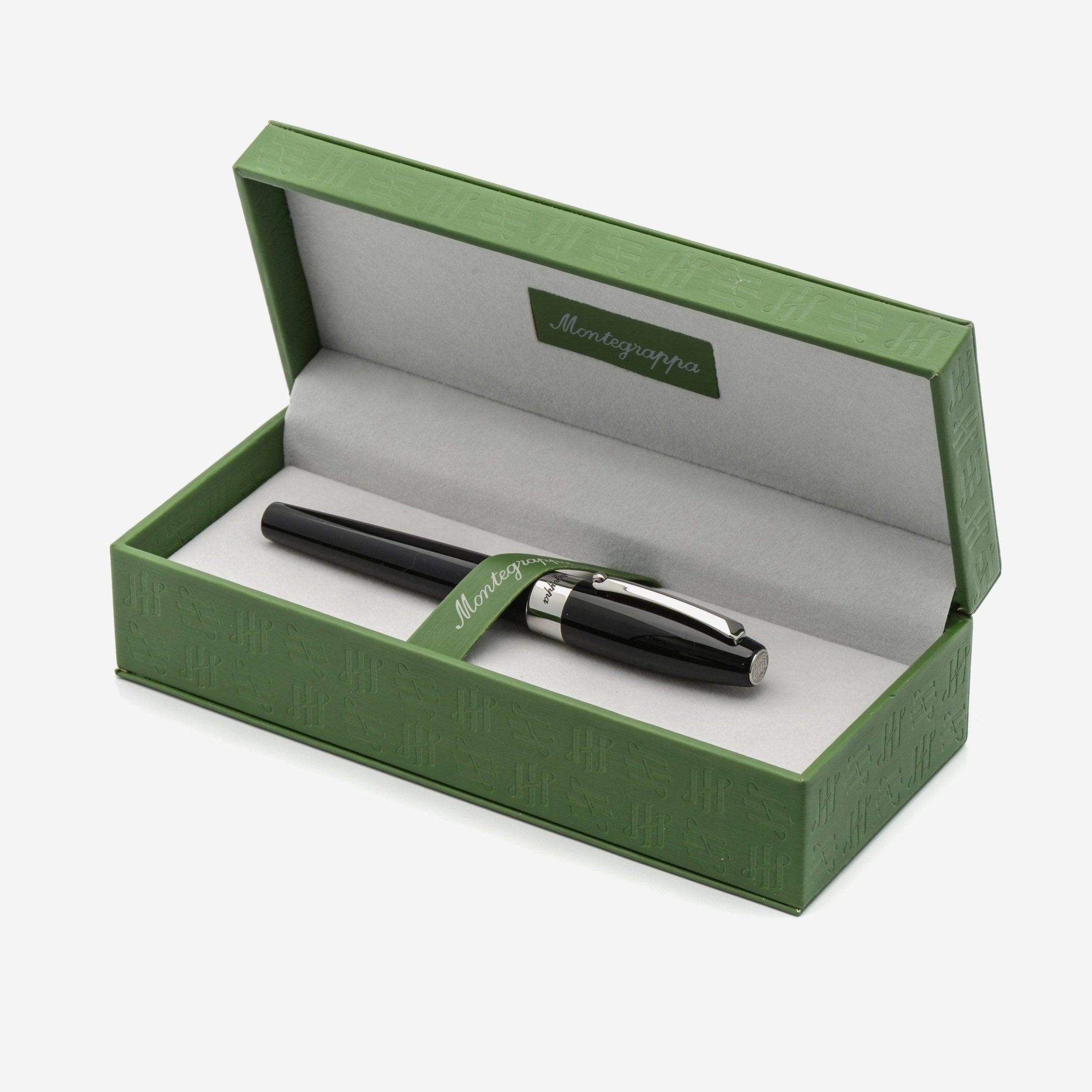 Montegrappa Fortuna Fountain Pen (F) ISFOR2PC - THE SOLIST - Montegrappa