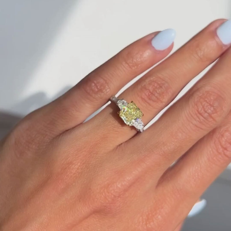 Diana M. Jewels Platinum & 18K Yellow Gold Diamond Engagement Ring Sz. 6 RAD261