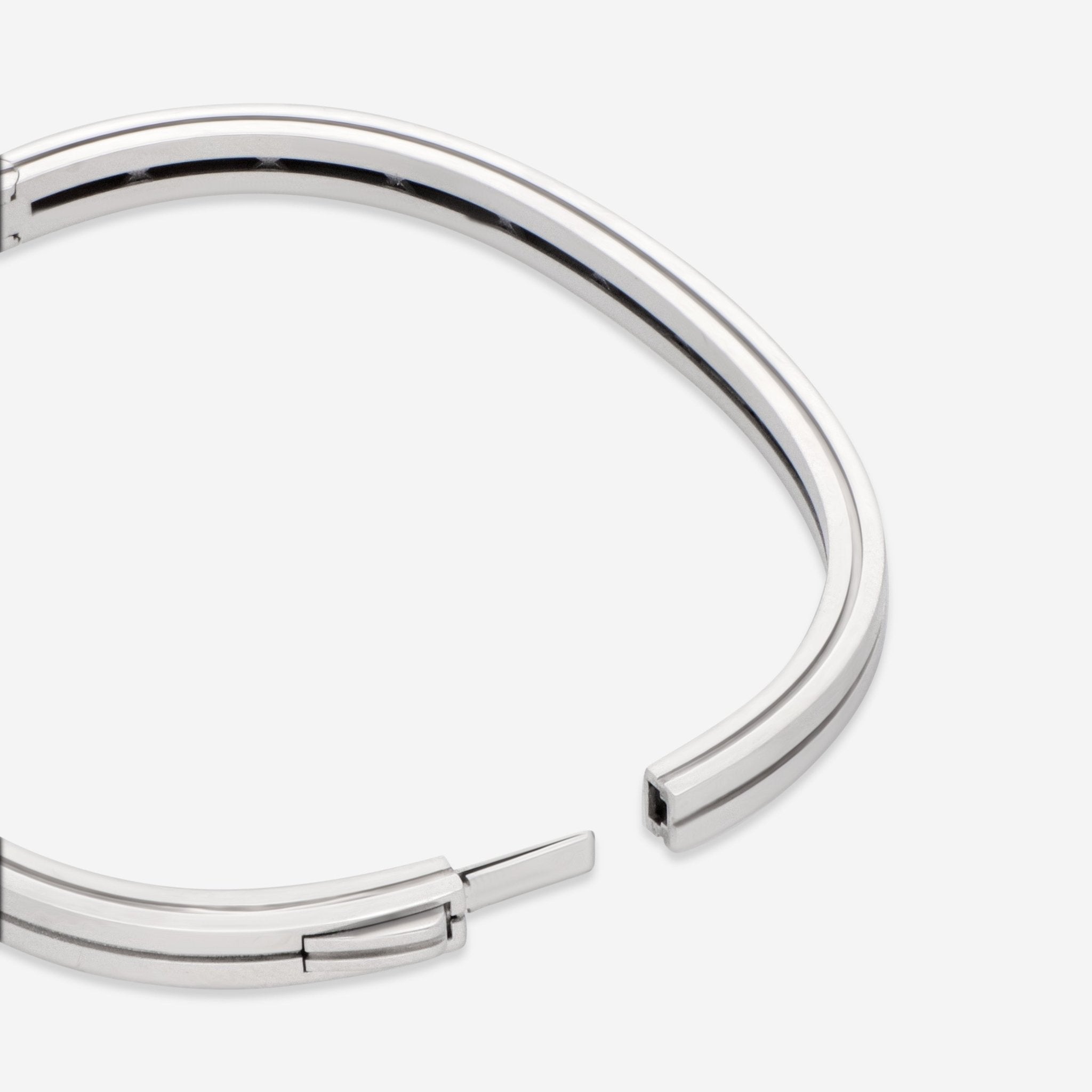 Roberto Coin Portofino 18K White Gold Bangle Bracelet 7771950AWBAL - THE SOLIST - Roberto Coin