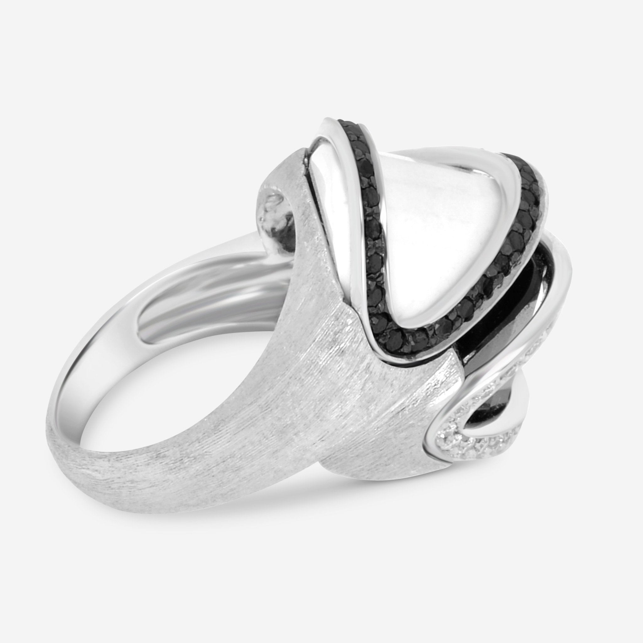 SuperOro 18K White Gold, Diamond and Black Diamond Statement Ring 62755 - THE SOLIST - SuperOro